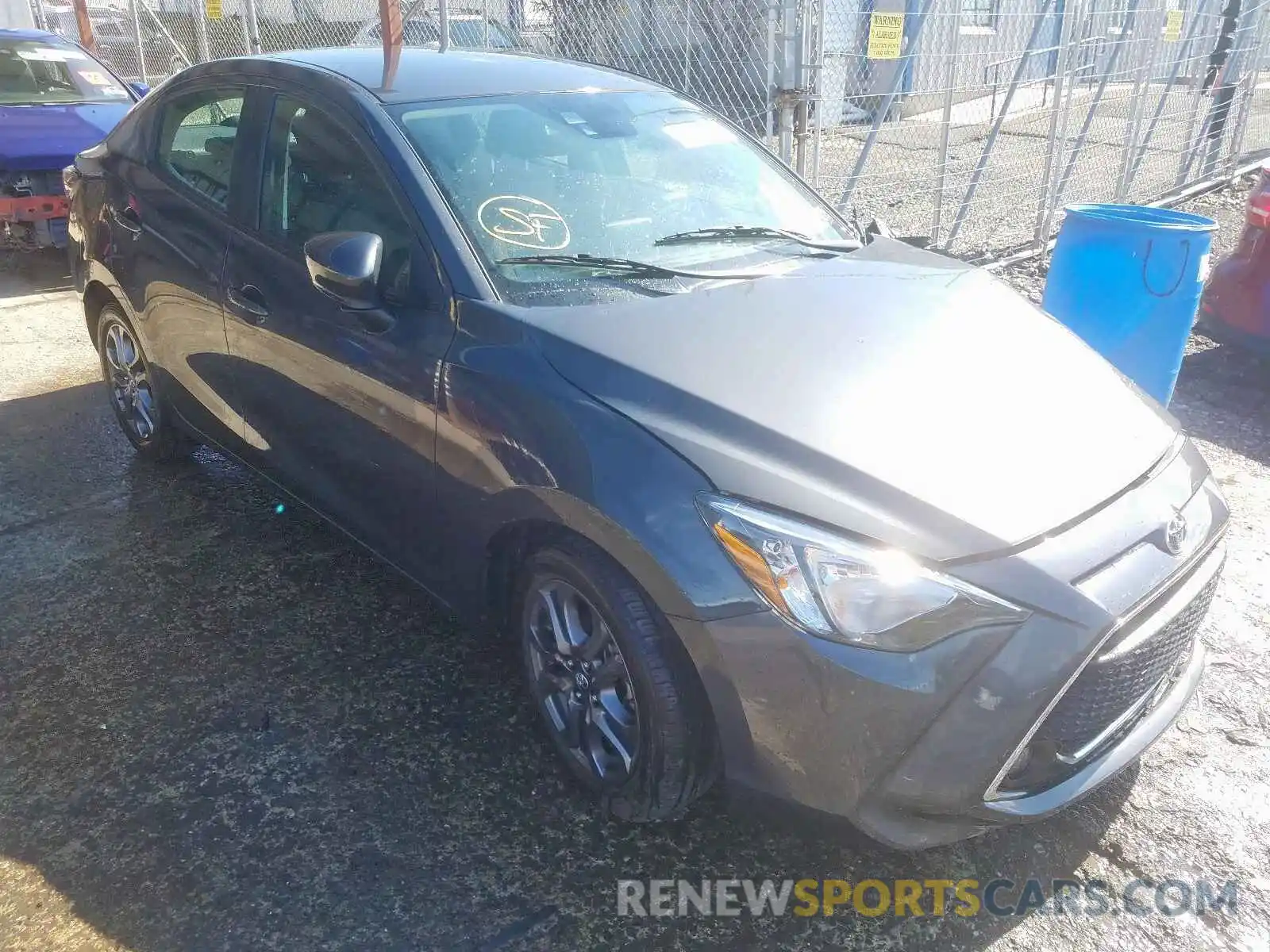 1 Photograph of a damaged car 3MYDLBYV5KY524064 TOYOTA YARIS 2019