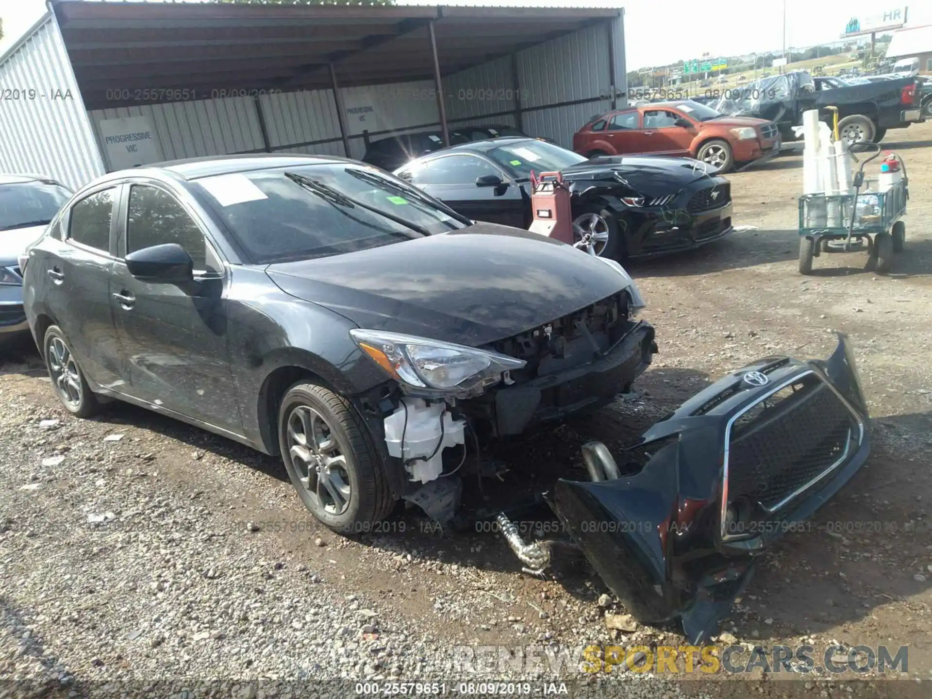 1 Photograph of a damaged car 3MYDLBYV5KY524114 TOYOTA YARIS 2019