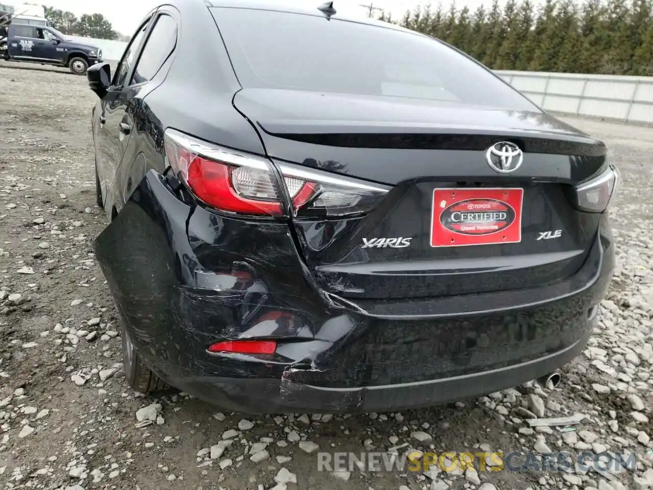 9 Photograph of a damaged car 3MYDLBYV5KY524839 TOYOTA YARIS 2019