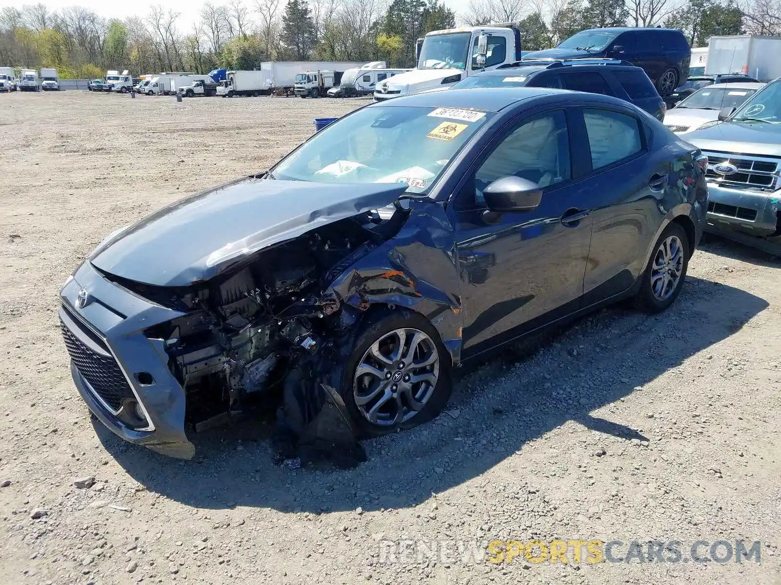 2 Photograph of a damaged car 3MYDLBYV5KY525733 TOYOTA YARIS 2019