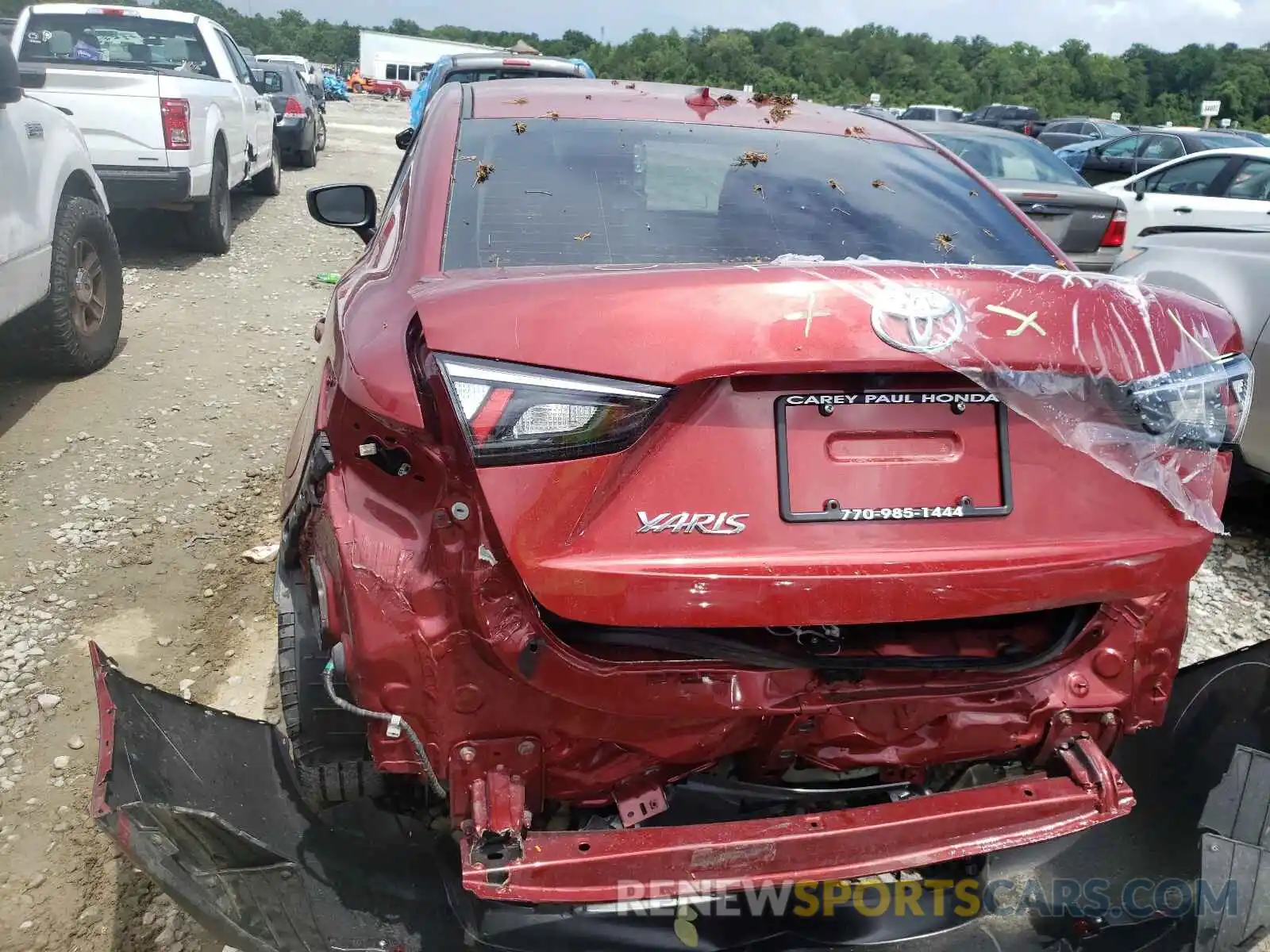 9 Photograph of a damaged car 3MYDLBYV5KY526512 TOYOTA YARIS 2019