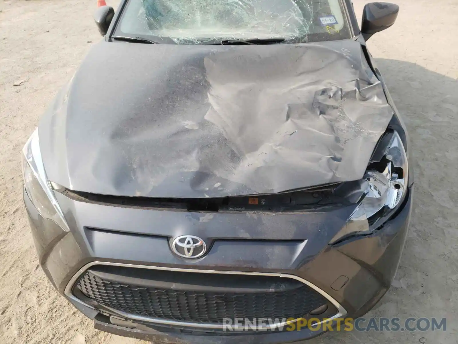 9 Photograph of a damaged car 3MYDLBYV5KY526753 TOYOTA YARIS 2019