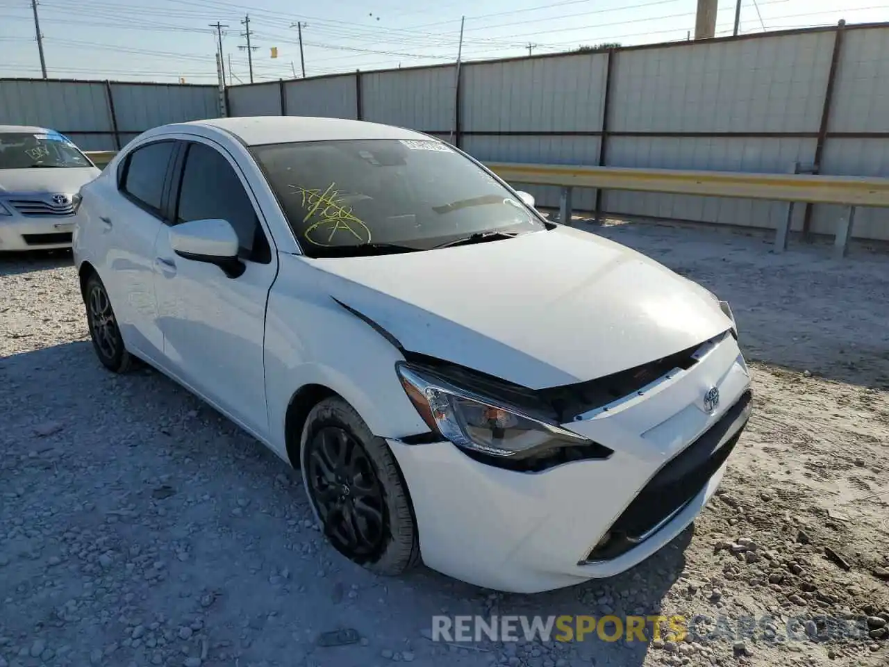 1 Photograph of a damaged car 3MYDLBYV6KY500078 TOYOTA YARIS 2019