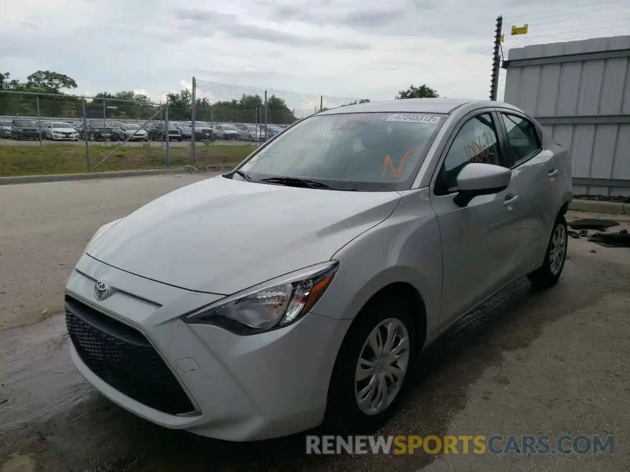 2 Photograph of a damaged car 3MYDLBYV6KY500131 TOYOTA YARIS 2019