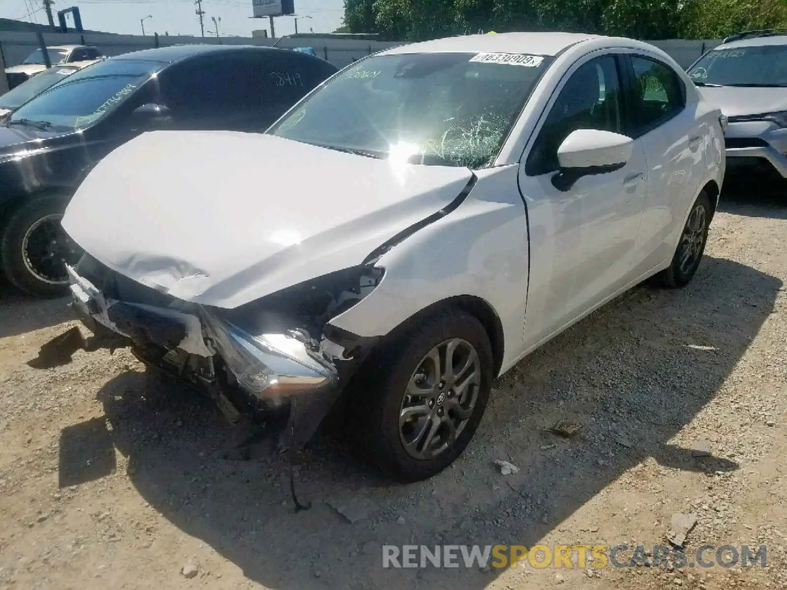 2 Photograph of a damaged car 3MYDLBYV6KY500601 TOYOTA YARIS 2019