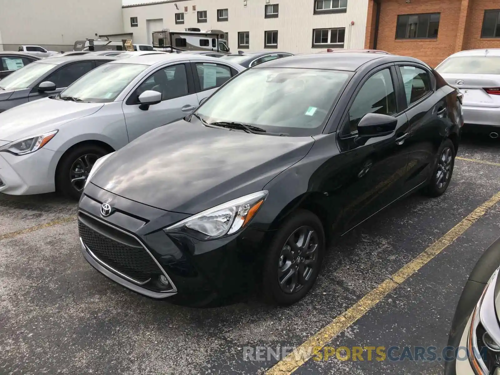 2 Photograph of a damaged car 3MYDLBYV6KY501327 TOYOTA YARIS 2019