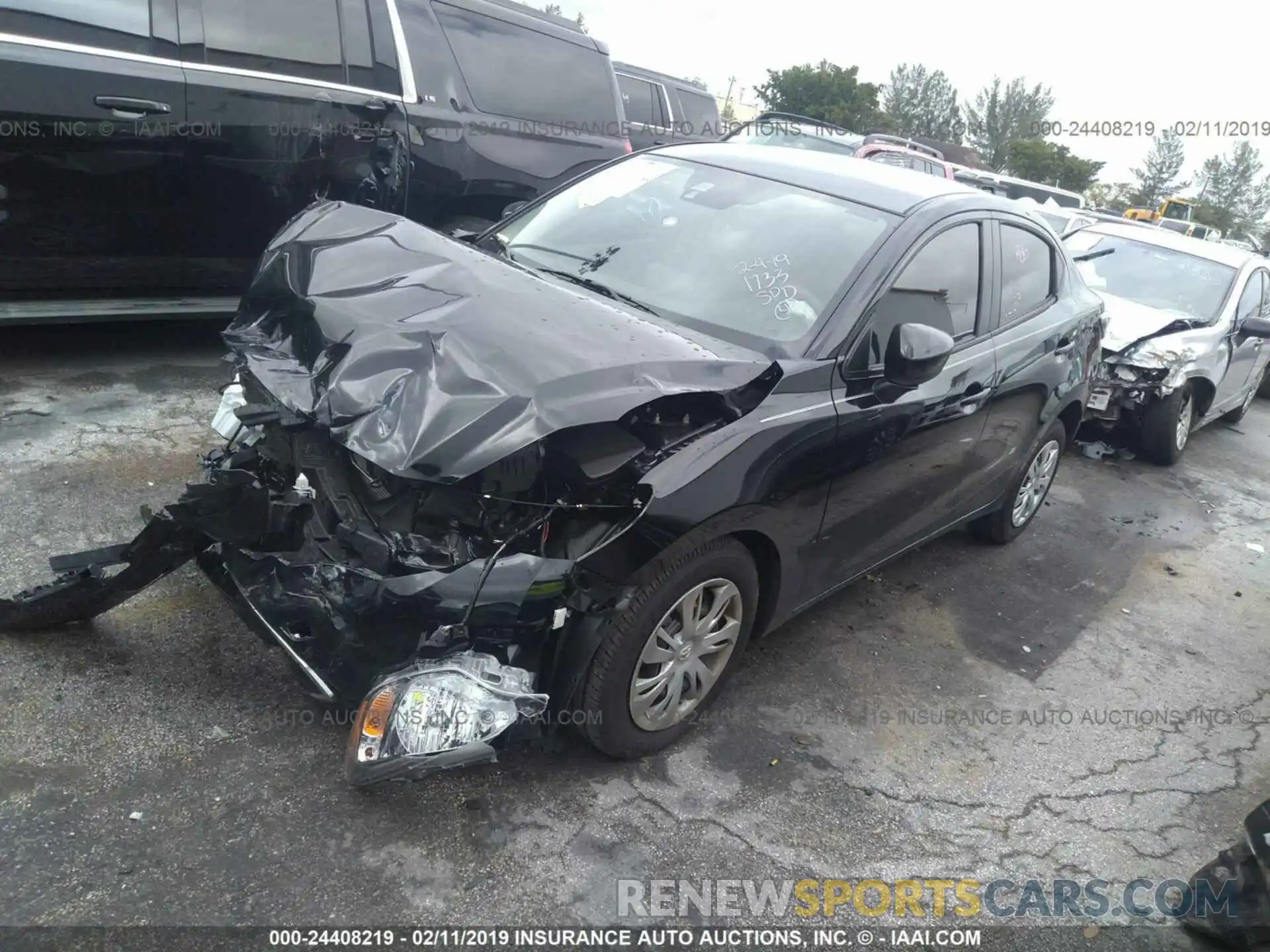 2 Photograph of a damaged car 3MYDLBYV6KY501733 TOYOTA YARIS 2019