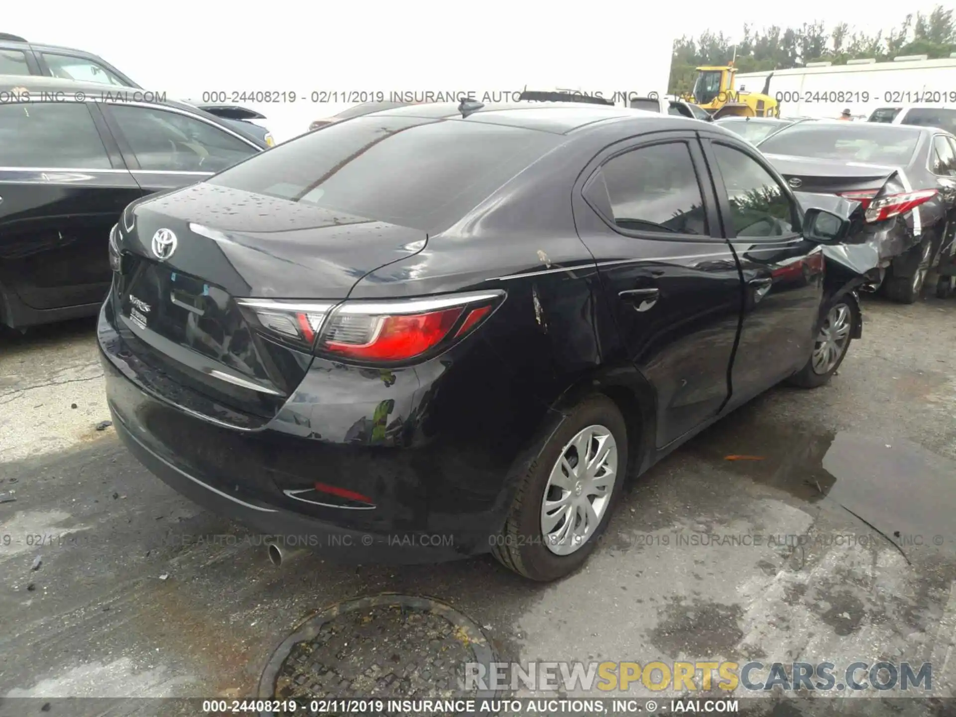 4 Фотография поврежденного автомобиля 3MYDLBYV6KY501733 TOYOTA YARIS 2019