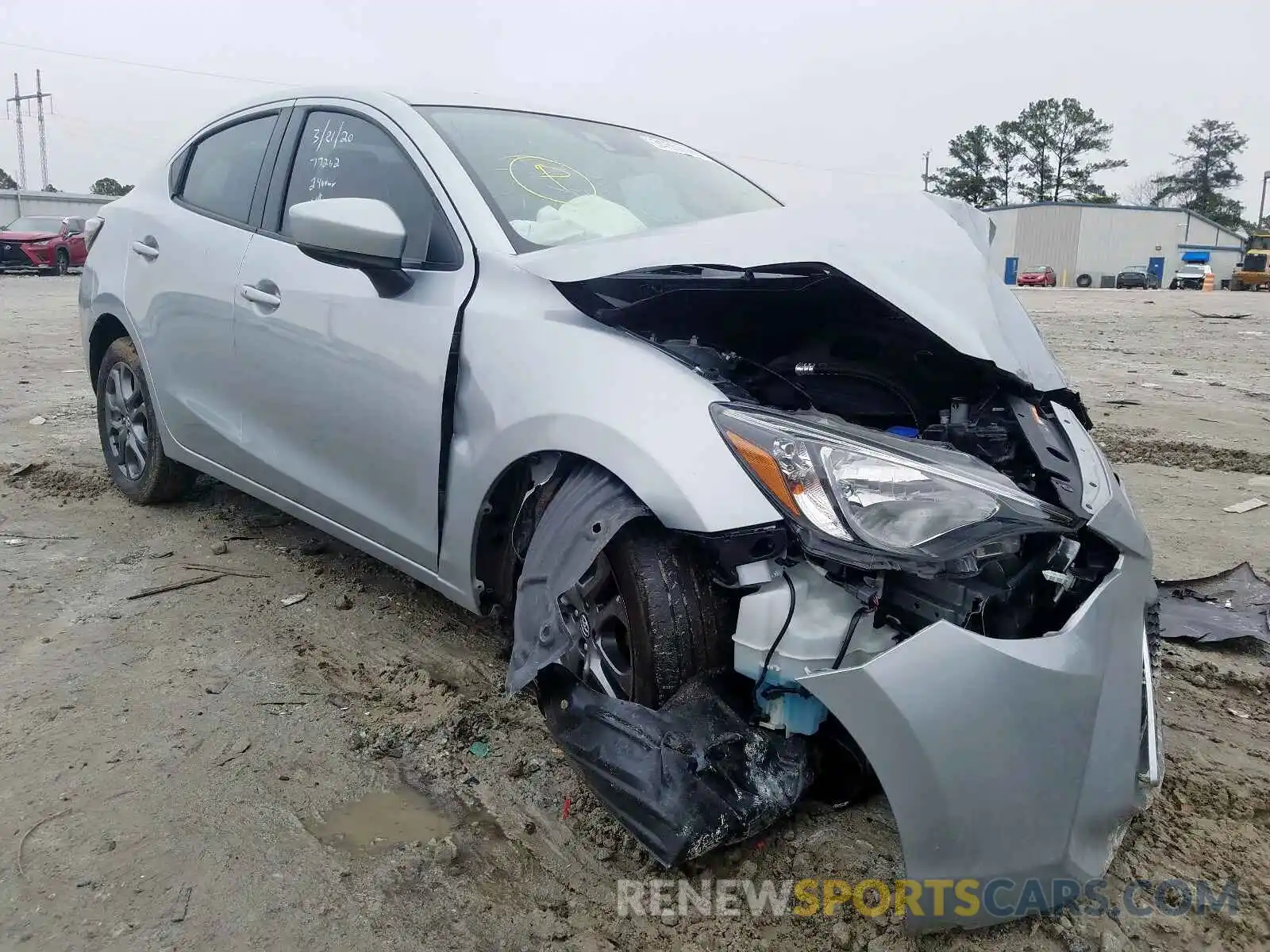 1 Photograph of a damaged car 3MYDLBYV6KY502400 TOYOTA YARIS 2019