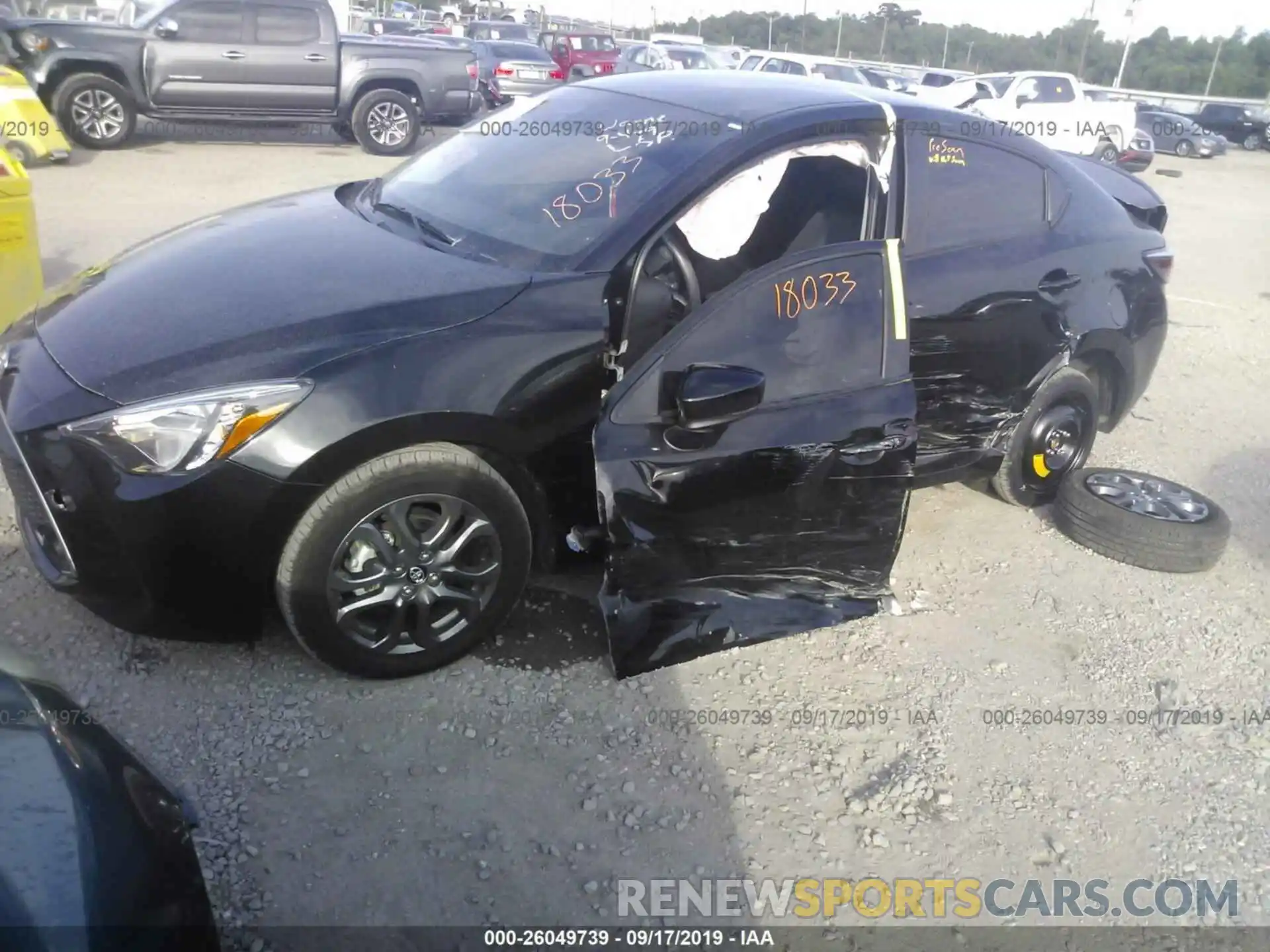 2 Photograph of a damaged car 3MYDLBYV6KY505071 TOYOTA YARIS 2019