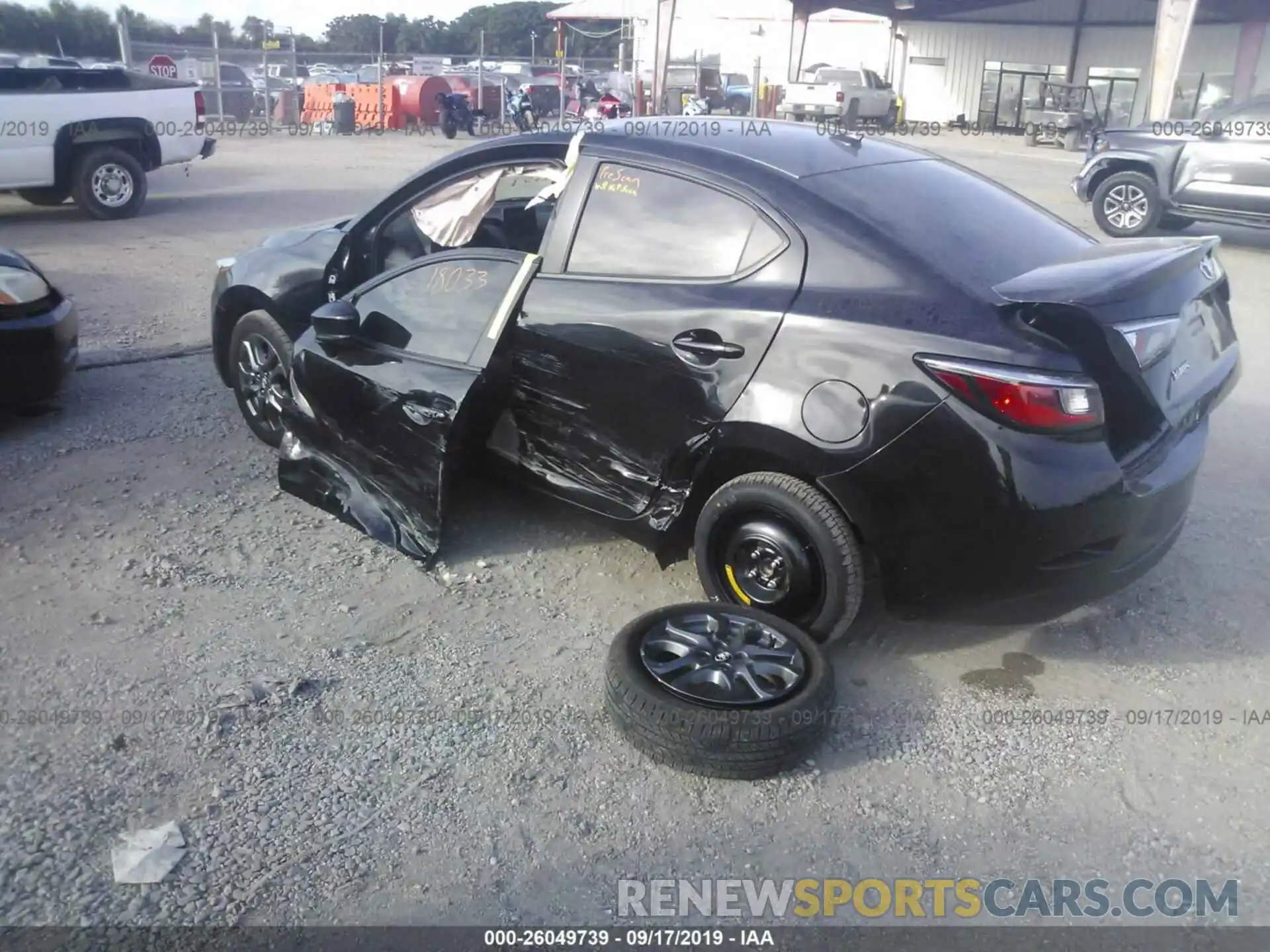 3 Photograph of a damaged car 3MYDLBYV6KY505071 TOYOTA YARIS 2019