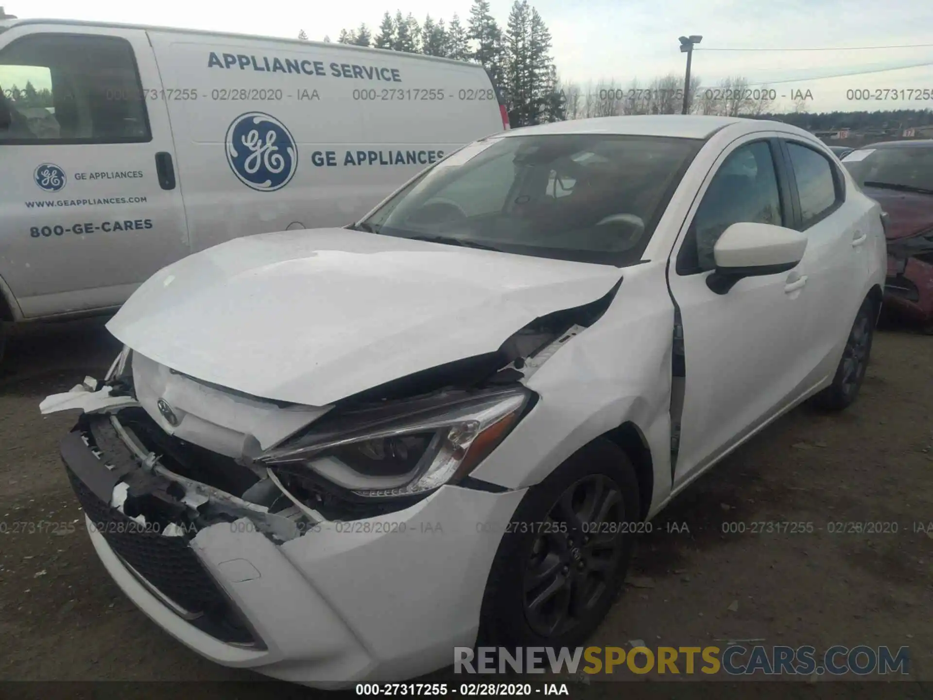 2 Photograph of a damaged car 3MYDLBYV6KY507225 TOYOTA YARIS 2019