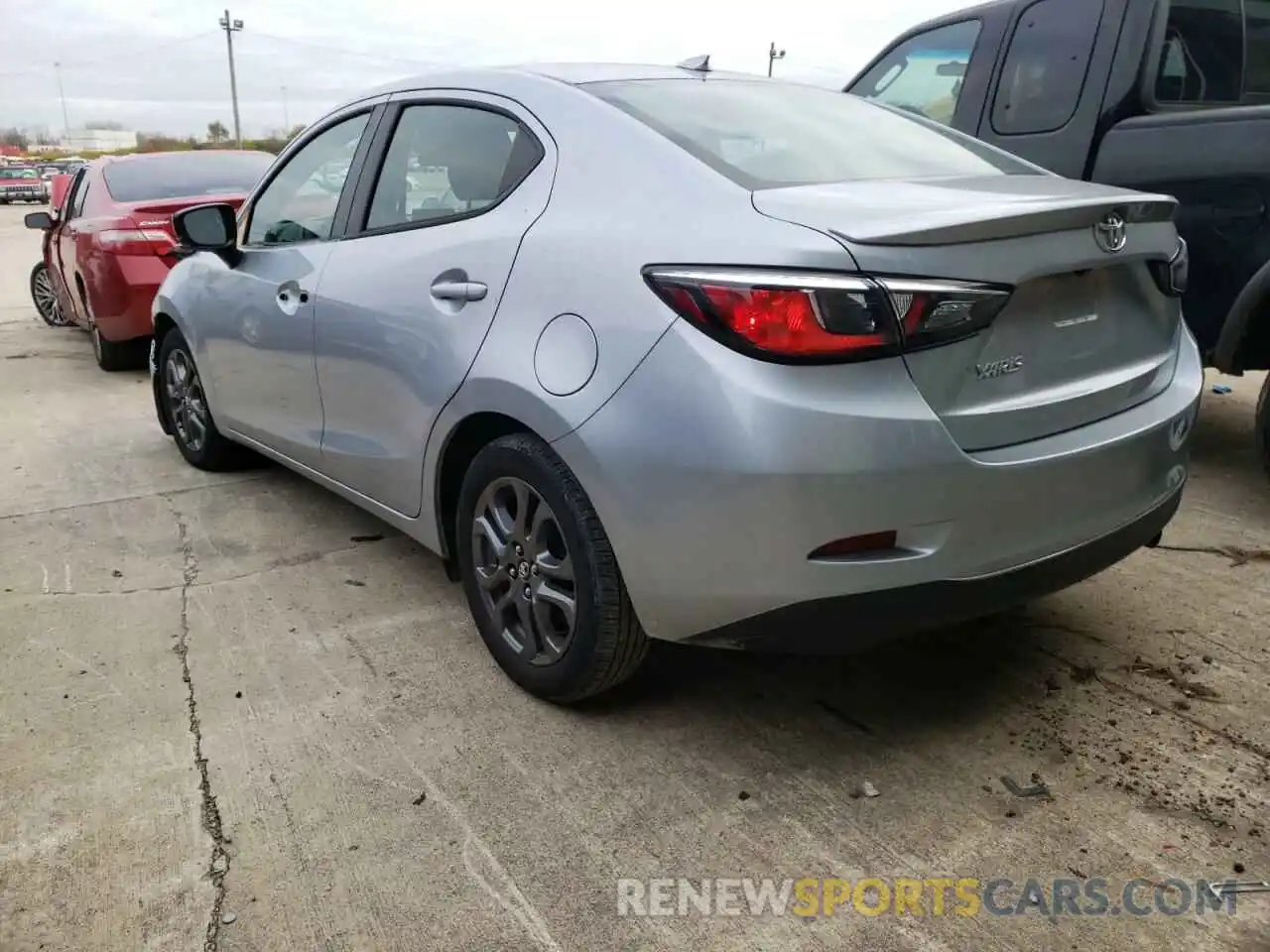 3 Photograph of a damaged car 3MYDLBYV6KY508746 TOYOTA YARIS 2019