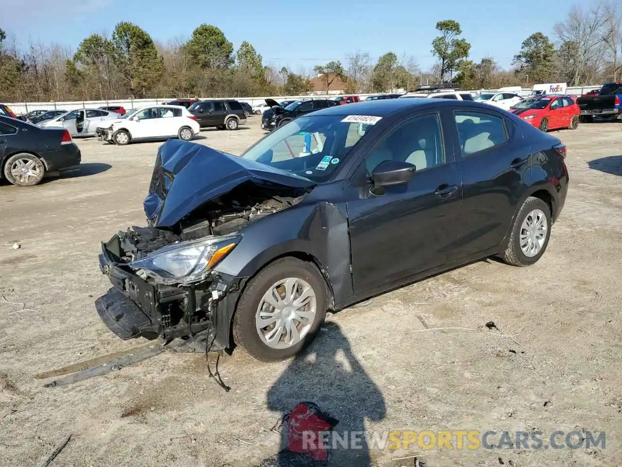 1 Photograph of a damaged car 3MYDLBYV6KY510982 TOYOTA YARIS 2019