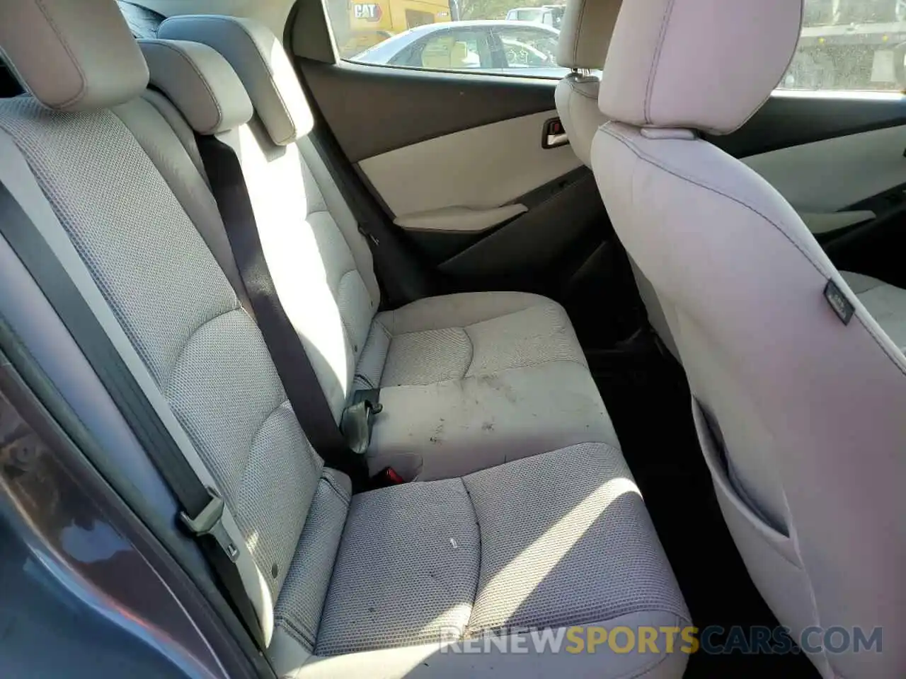 10 Photograph of a damaged car 3MYDLBYV6KY510982 TOYOTA YARIS 2019