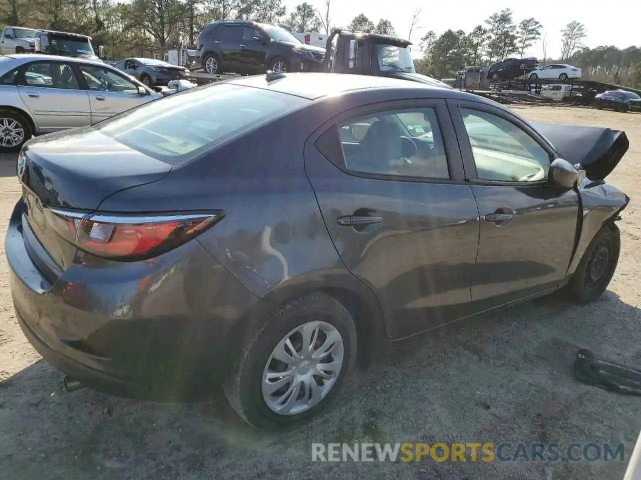 3 Photograph of a damaged car 3MYDLBYV6KY510982 TOYOTA YARIS 2019