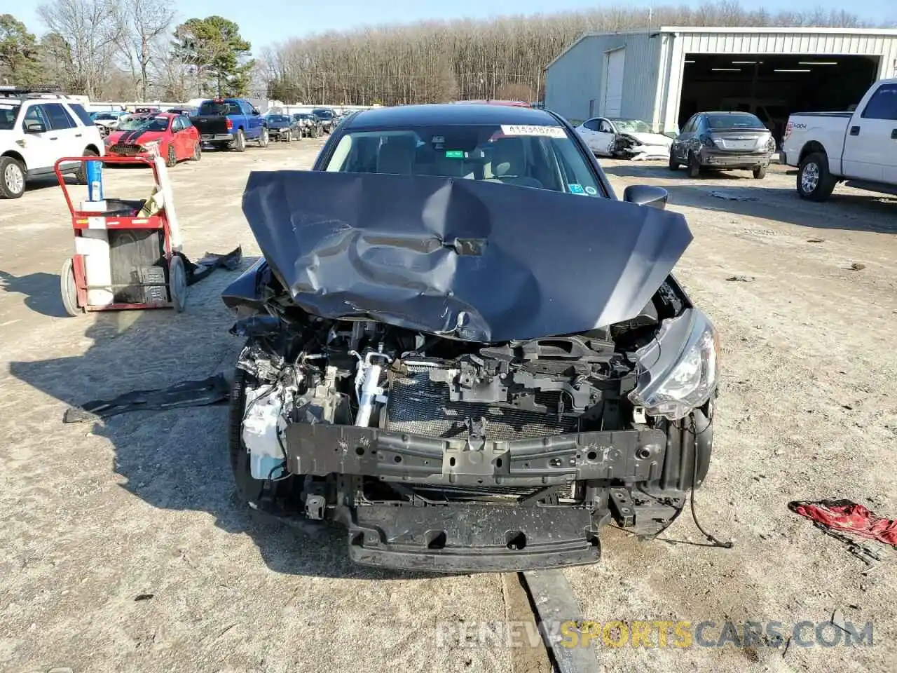 5 Photograph of a damaged car 3MYDLBYV6KY510982 TOYOTA YARIS 2019