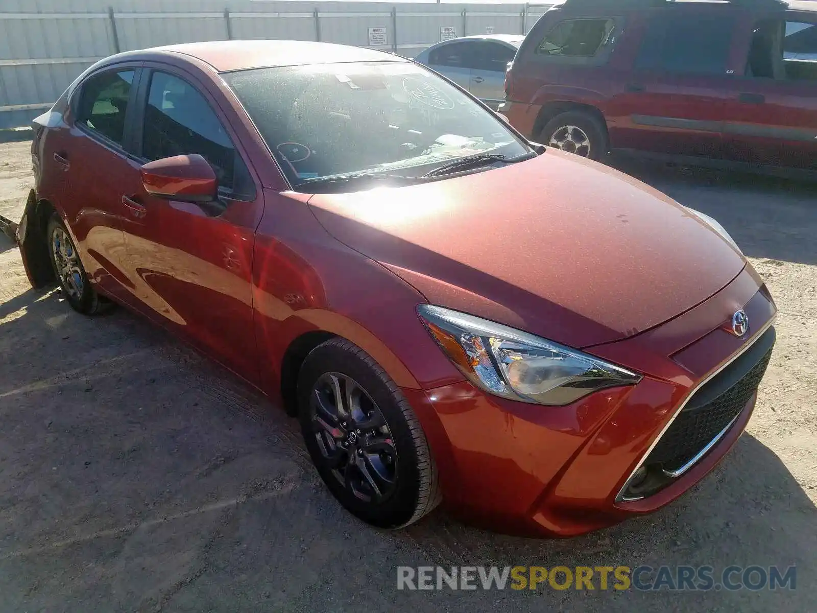 1 Photograph of a damaged car 3MYDLBYV6KY512652 TOYOTA YARIS 2019