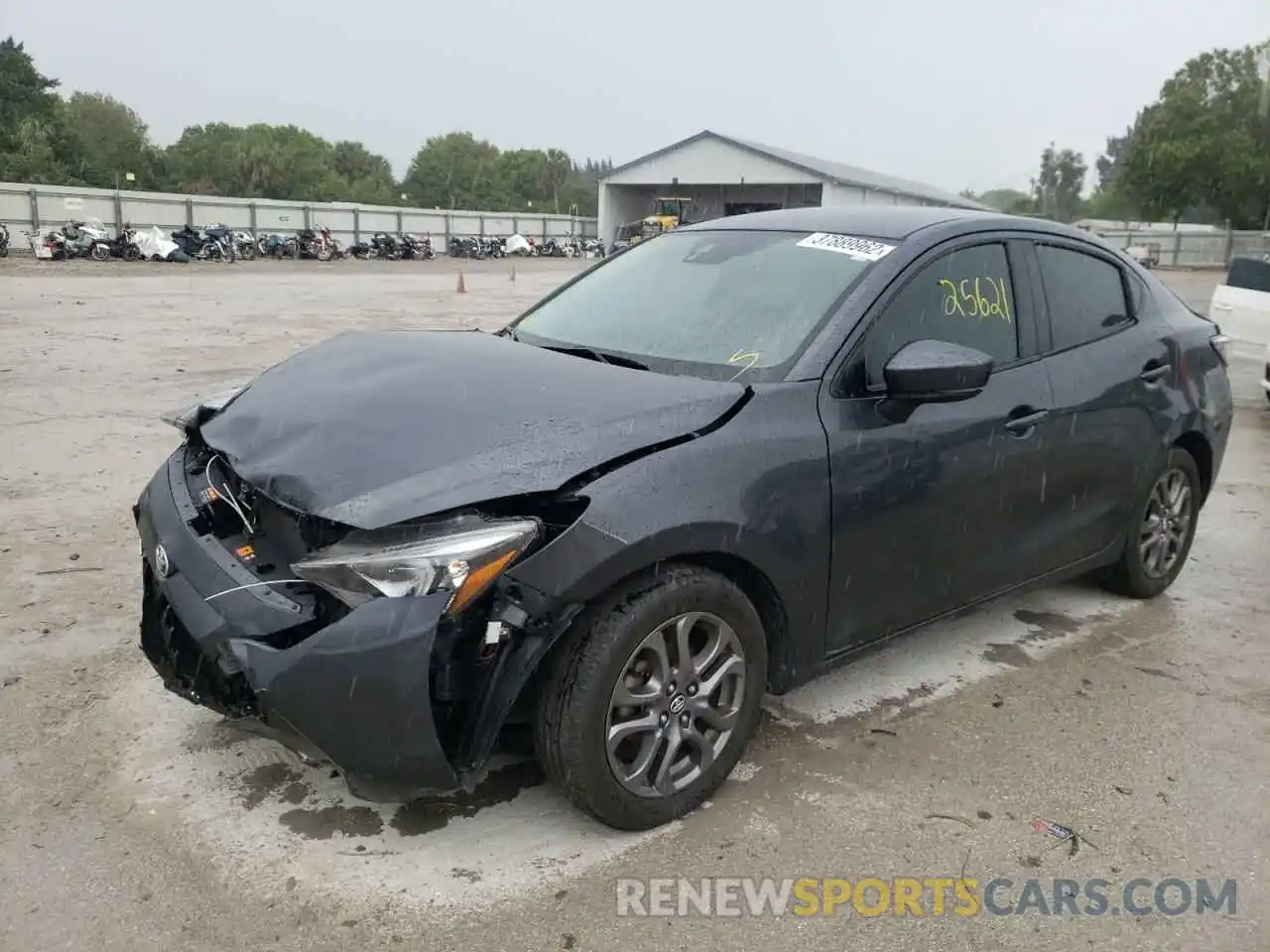 2 Photograph of a damaged car 3MYDLBYV6KY513008 TOYOTA YARIS 2019