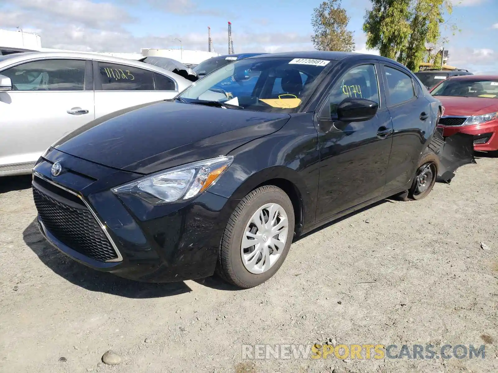 2 Photograph of a damaged car 3MYDLBYV6KY513445 TOYOTA YARIS 2019