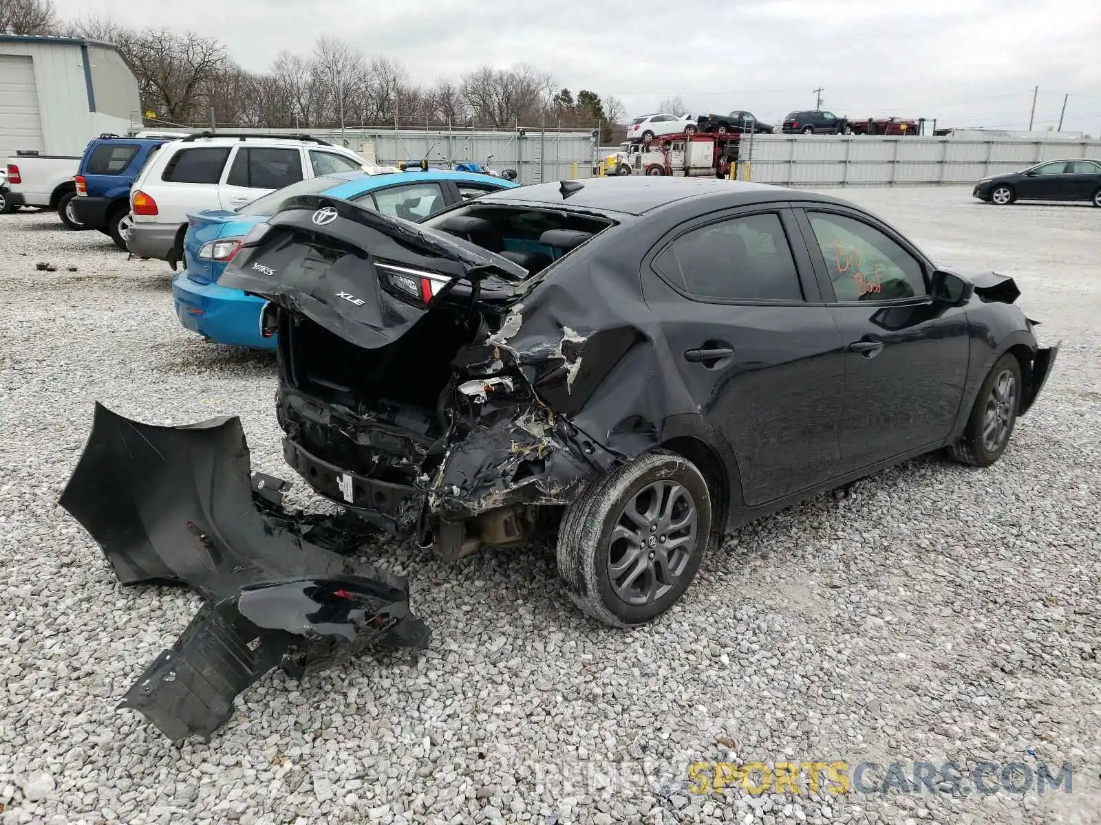 4 Photograph of a damaged car 3MYDLBYV6KY513591 TOYOTA YARIS 2019