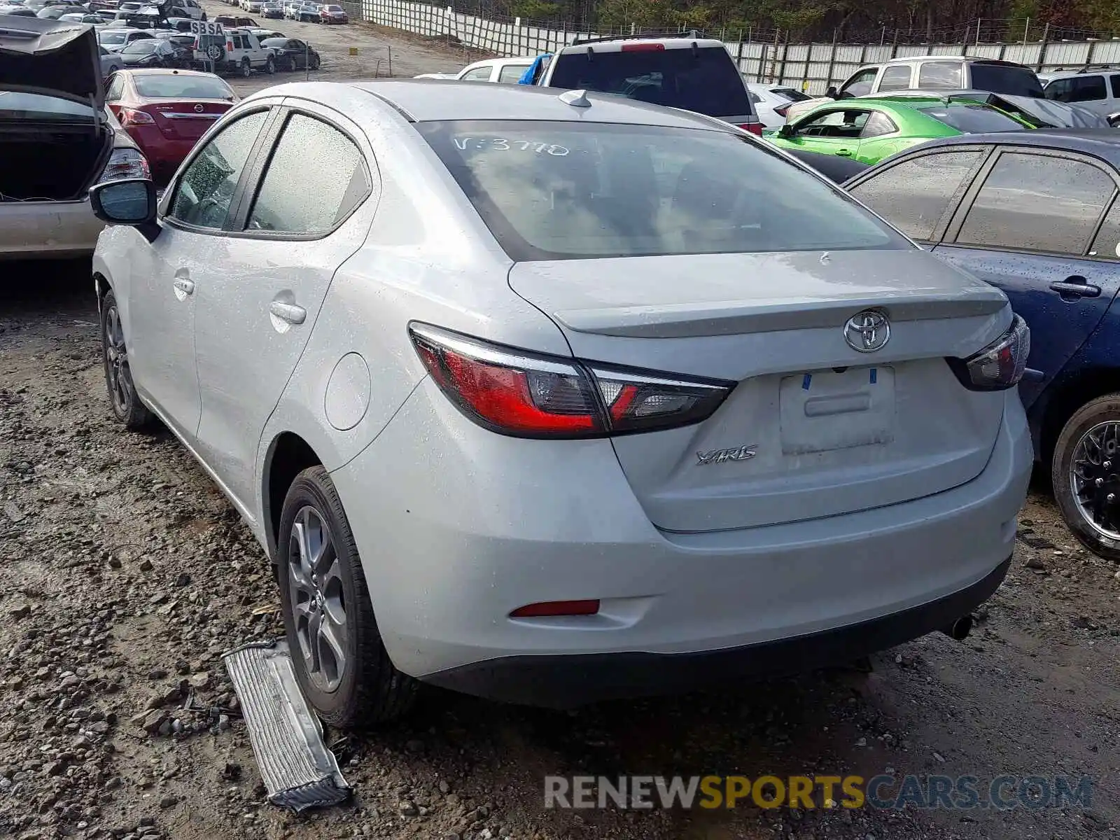 3 Photograph of a damaged car 3MYDLBYV6KY513770 TOYOTA YARIS 2019