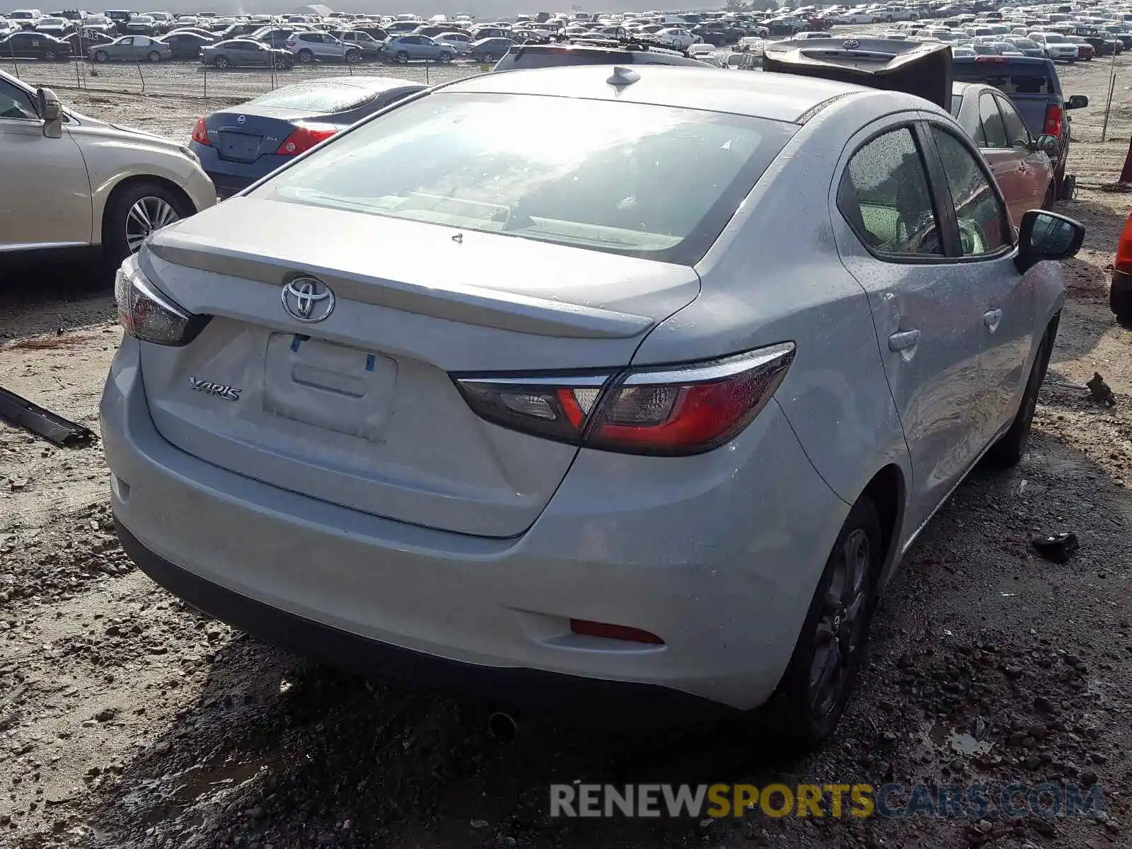 4 Photograph of a damaged car 3MYDLBYV6KY513770 TOYOTA YARIS 2019