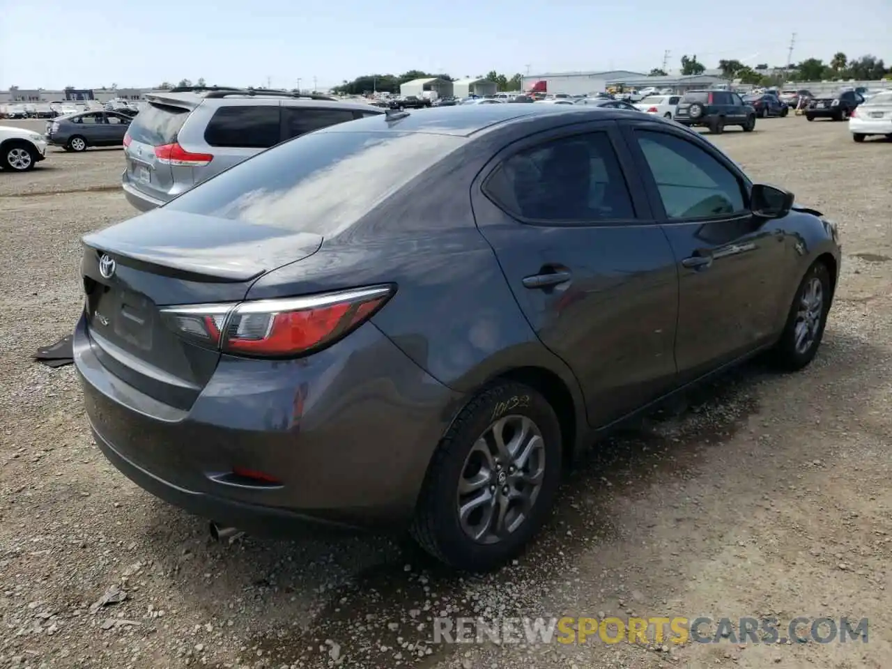 4 Photograph of a damaged car 3MYDLBYV6KY514031 TOYOTA YARIS 2019