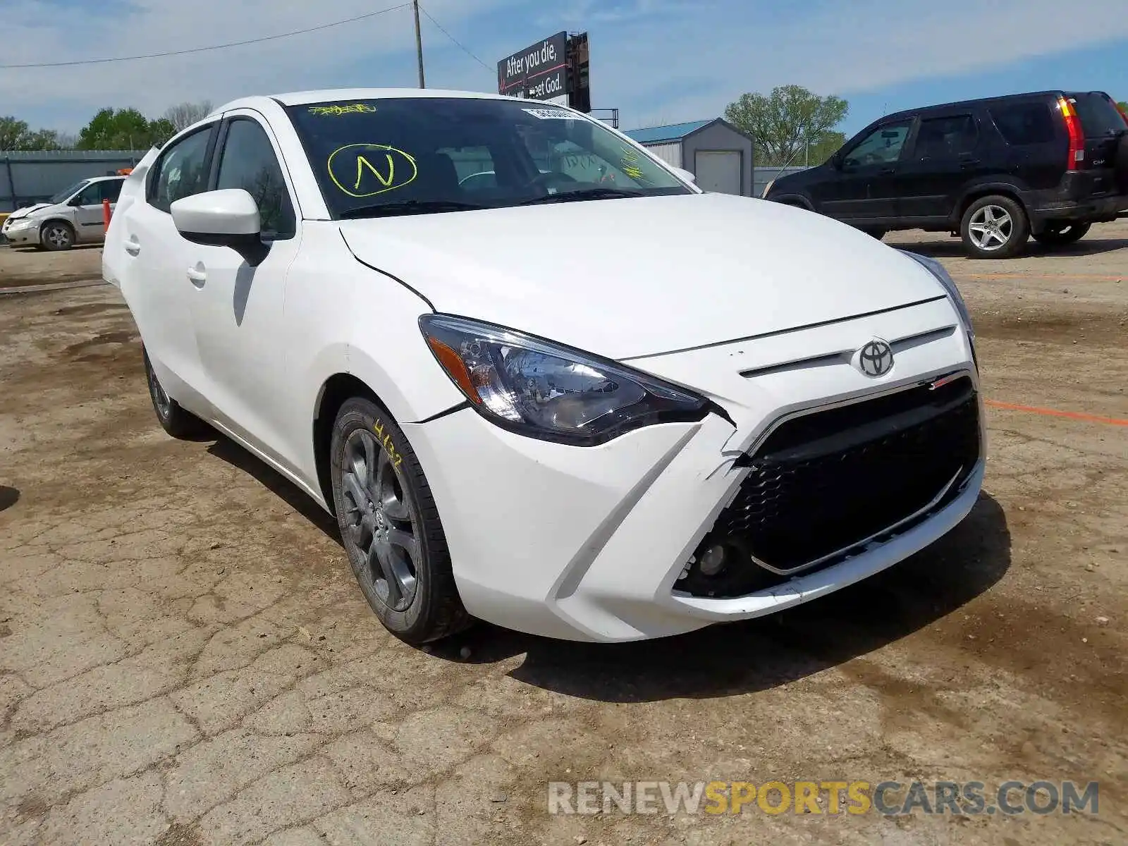 1 Photograph of a damaged car 3MYDLBYV6KY514336 TOYOTA YARIS 2019