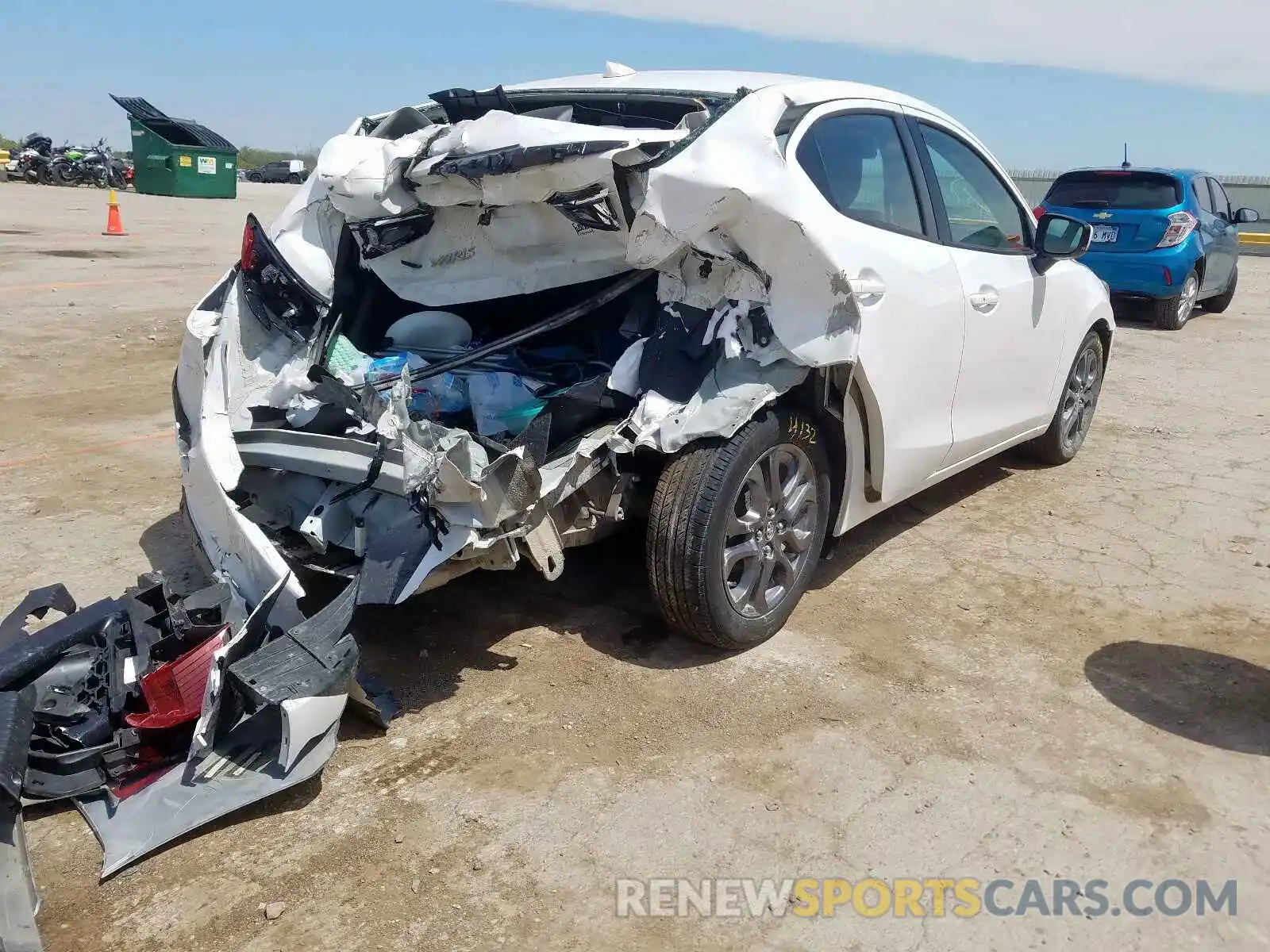 4 Photograph of a damaged car 3MYDLBYV6KY514336 TOYOTA YARIS 2019