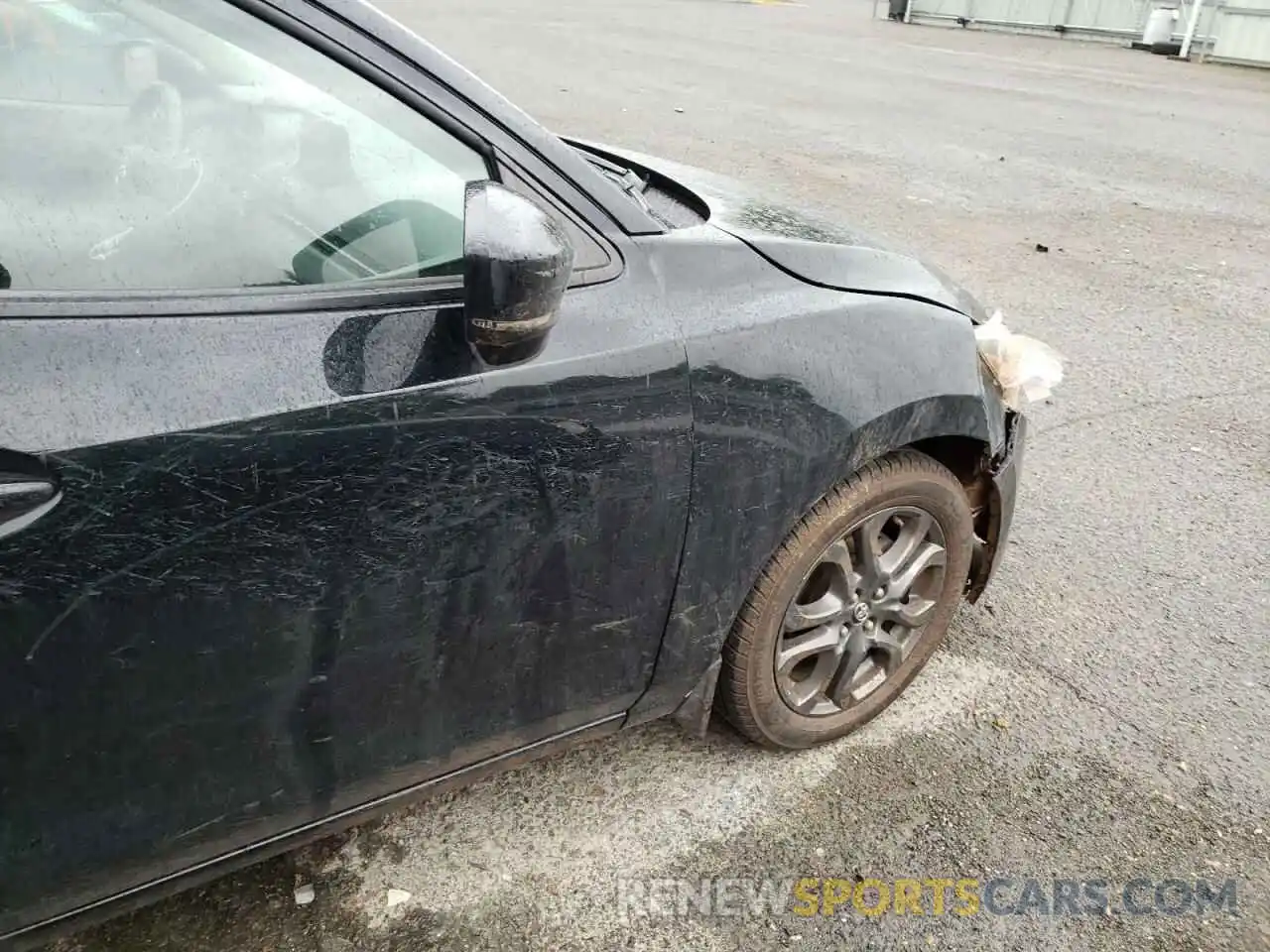 9 Photograph of a damaged car 3MYDLBYV6KY514918 TOYOTA YARIS 2019