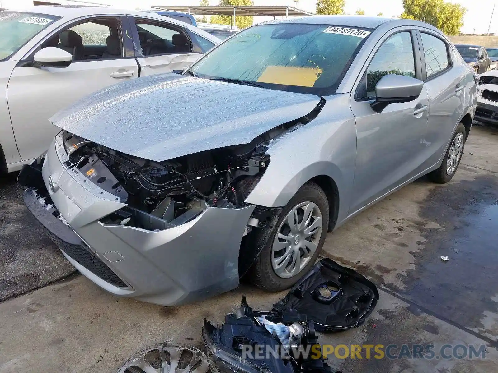 2 Photograph of a damaged car 3MYDLBYV6KY515258 TOYOTA YARIS 2019