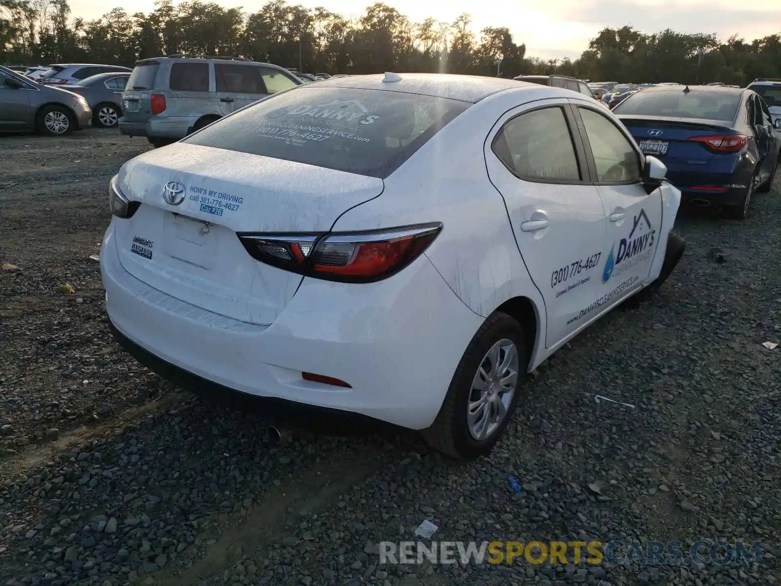 4 Photograph of a damaged car 3MYDLBYV6KY516524 TOYOTA YARIS 2019