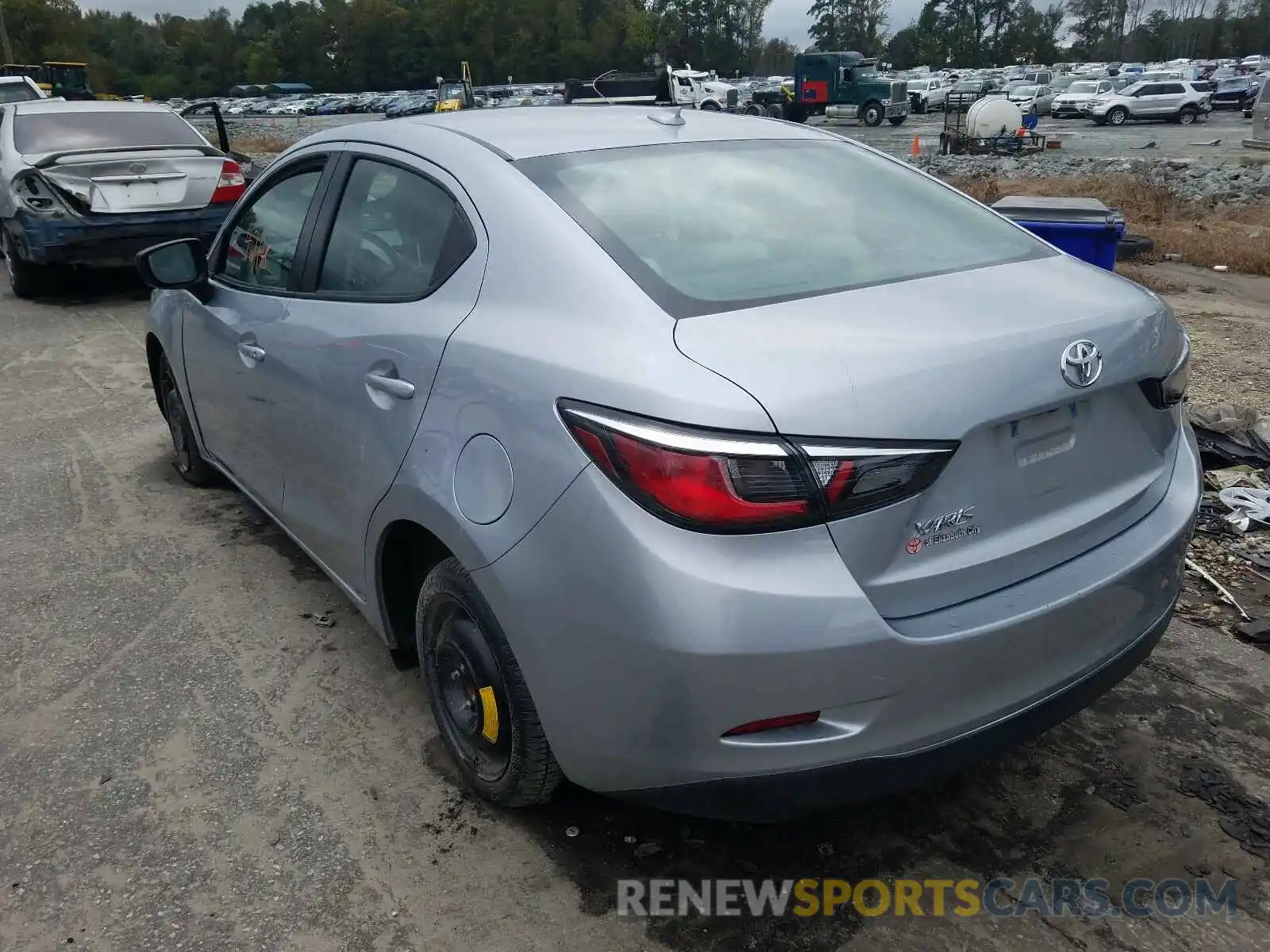 3 Photograph of a damaged car 3MYDLBYV6KY517592 TOYOTA YARIS 2019