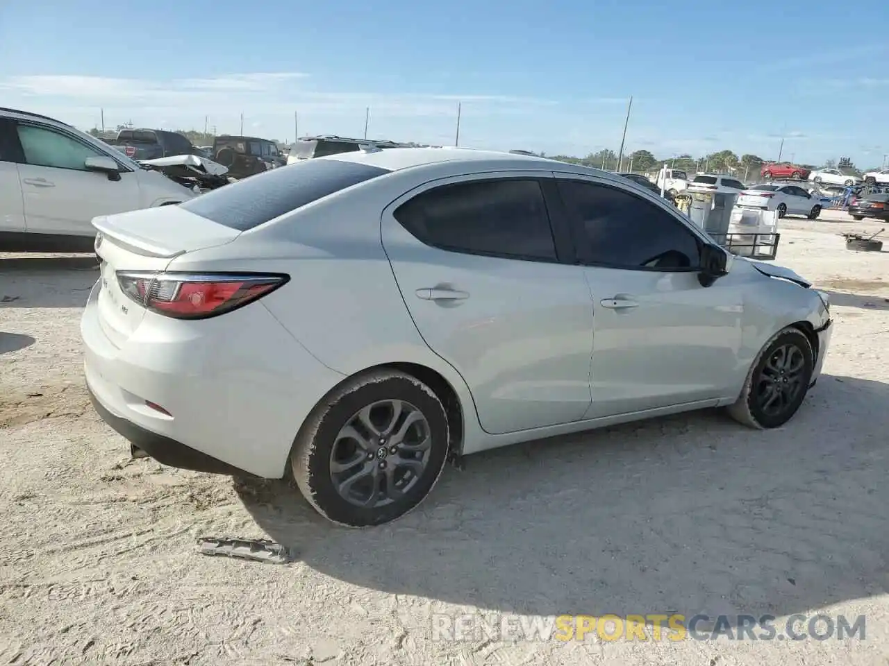 3 Photograph of a damaged car 3MYDLBYV6KY517642 TOYOTA YARIS 2019