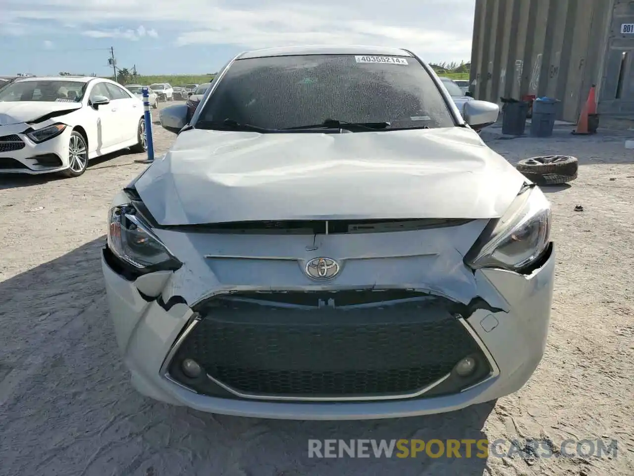 5 Photograph of a damaged car 3MYDLBYV6KY517642 TOYOTA YARIS 2019