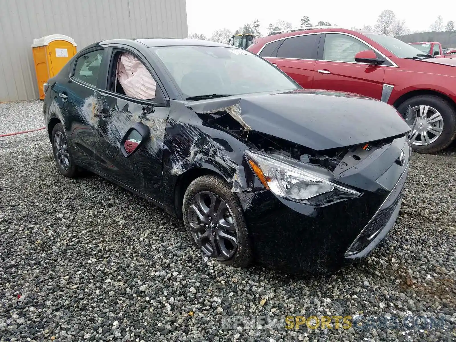 1 Photograph of a damaged car 3MYDLBYV6KY517883 TOYOTA YARIS 2019