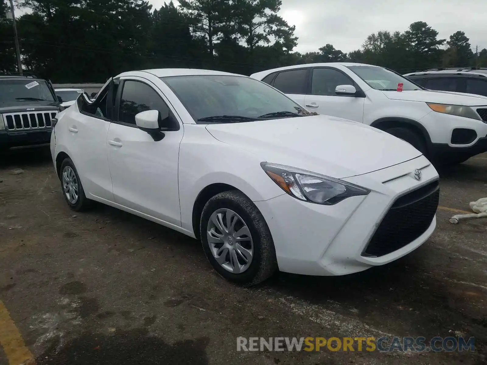 1 Photograph of a damaged car 3MYDLBYV6KY518869 TOYOTA YARIS 2019