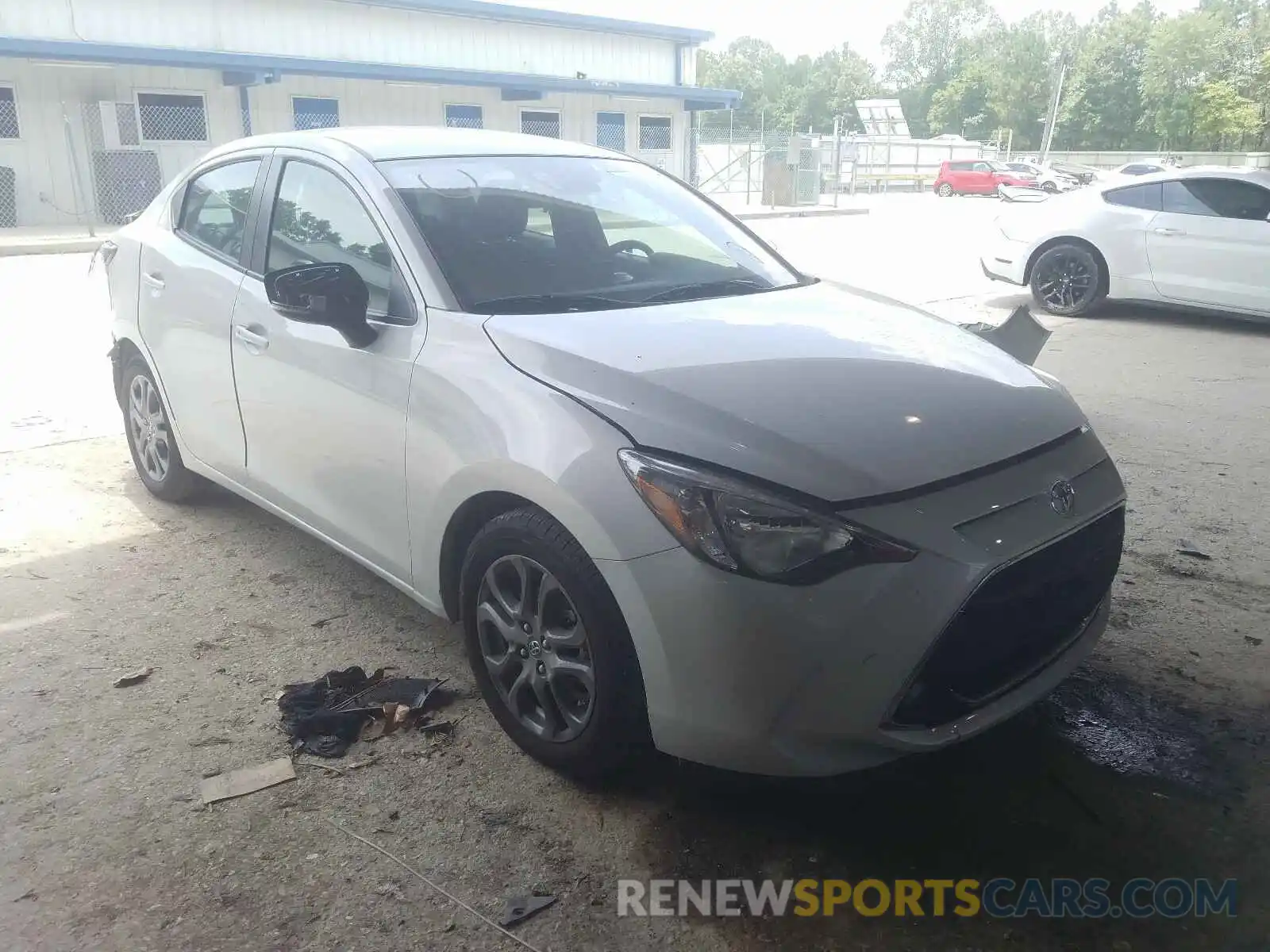 1 Photograph of a damaged car 3MYDLBYV6KY519648 TOYOTA YARIS 2019