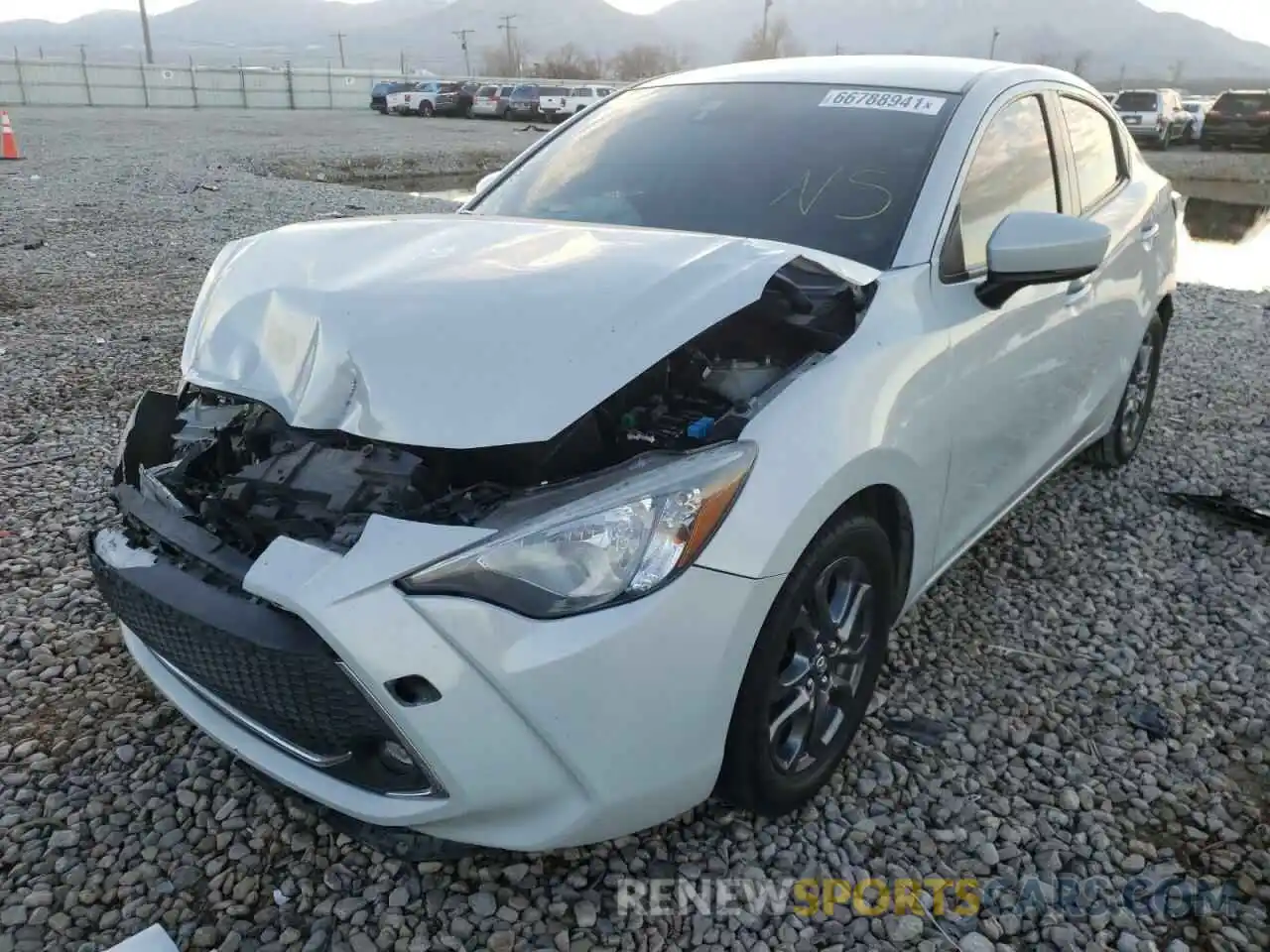 2 Photograph of a damaged car 3MYDLBYV6KY520086 TOYOTA YARIS 2019