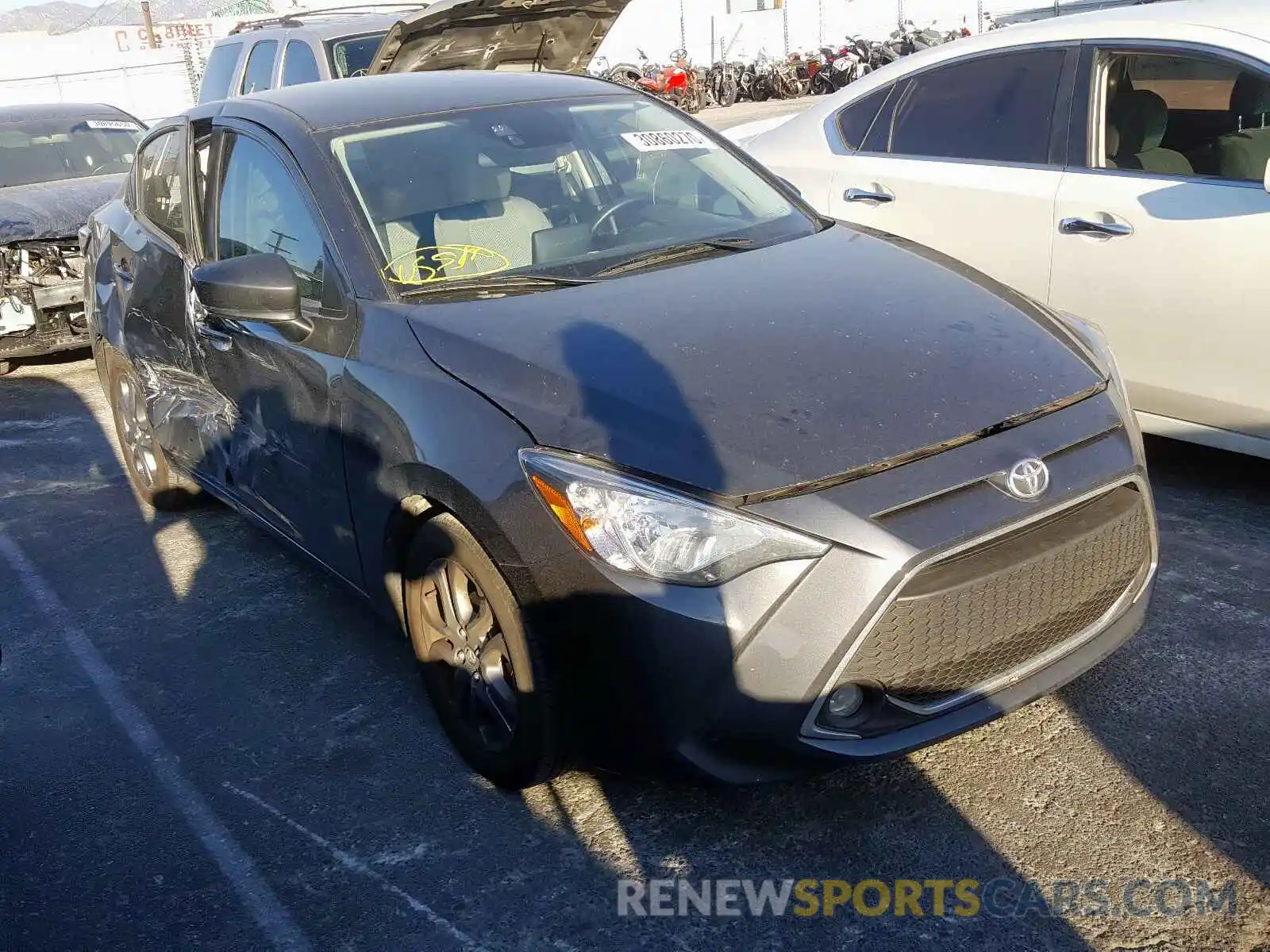 1 Photograph of a damaged car 3MYDLBYV6KY520430 TOYOTA YARIS 2019