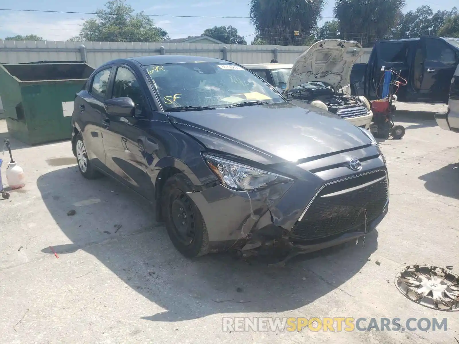 1 Photograph of a damaged car 3MYDLBYV6KY520895 TOYOTA YARIS 2019