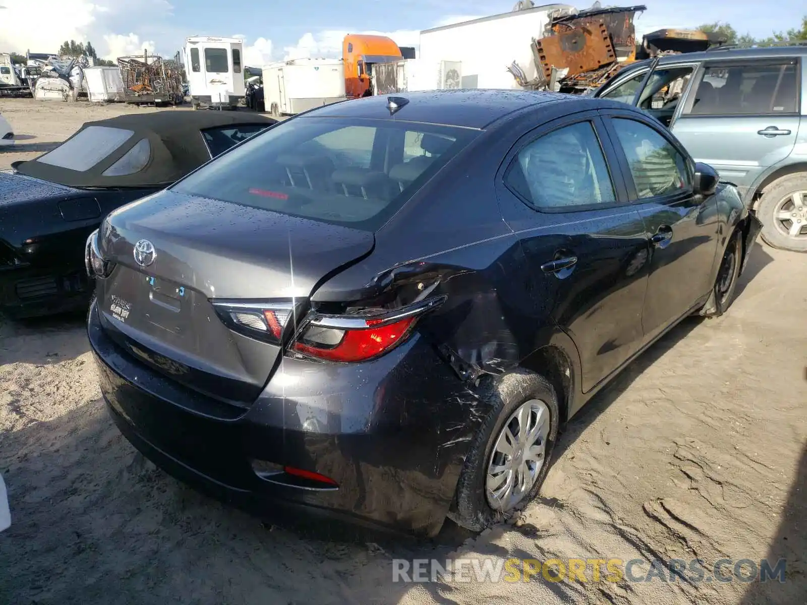 4 Фотография поврежденного автомобиля 3MYDLBYV6KY520895 TOYOTA YARIS 2019