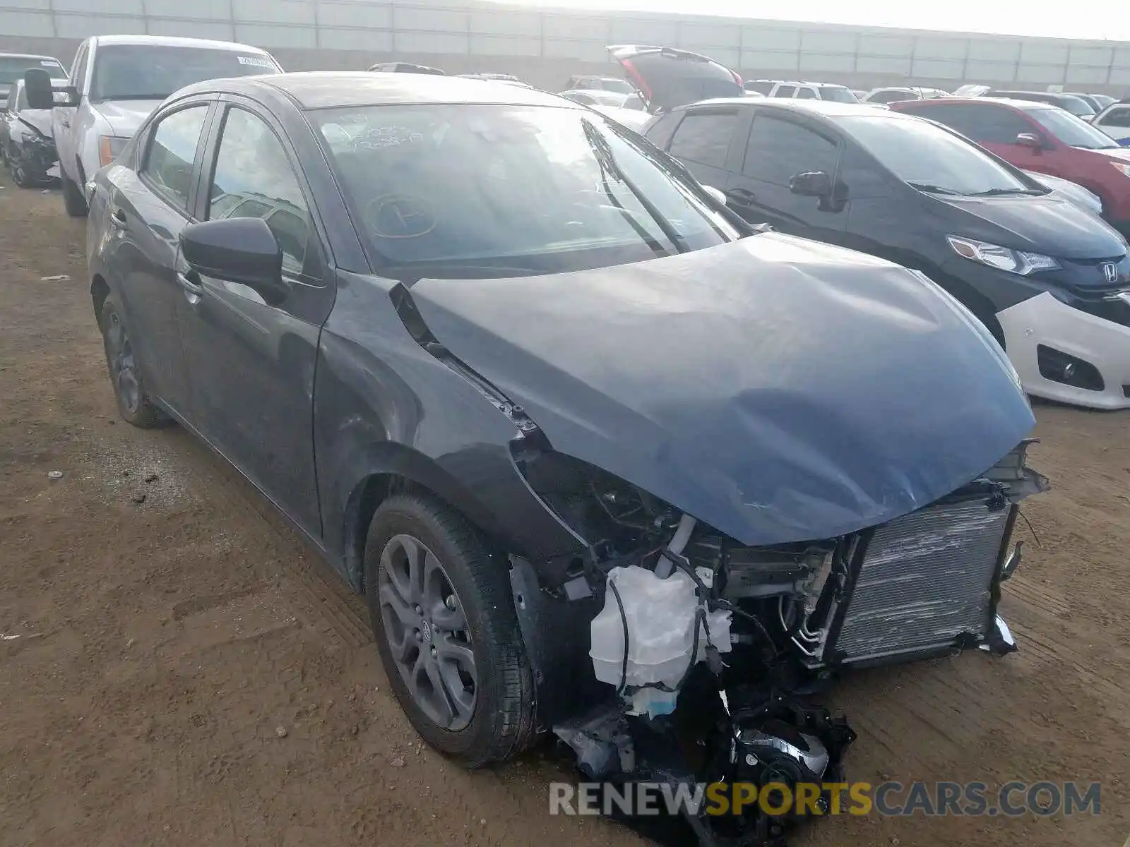 1 Photograph of a damaged car 3MYDLBYV6KY521299 TOYOTA YARIS 2019