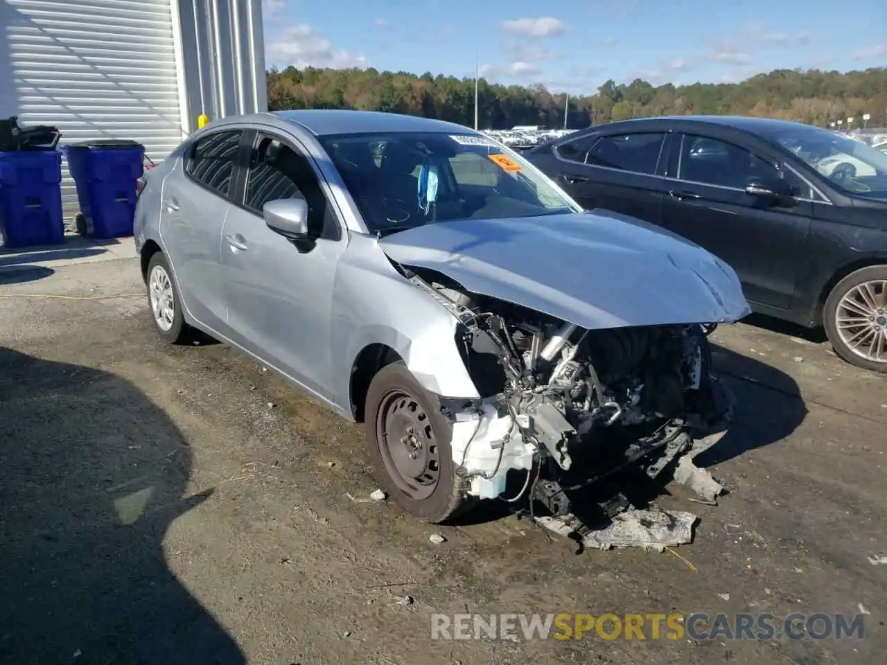 1 Photograph of a damaged car 3MYDLBYV6KY523814 TOYOTA YARIS 2019