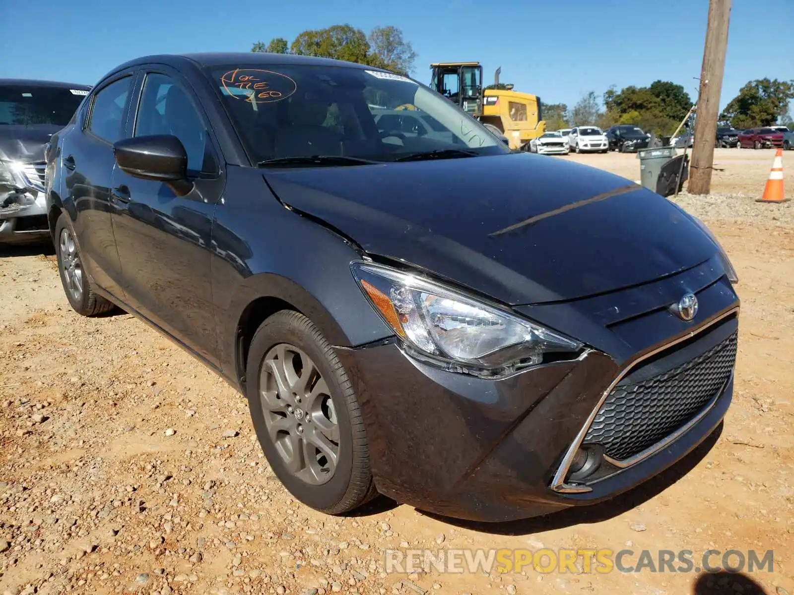 1 Photograph of a damaged car 3MYDLBYV6KY524073 TOYOTA YARIS 2019