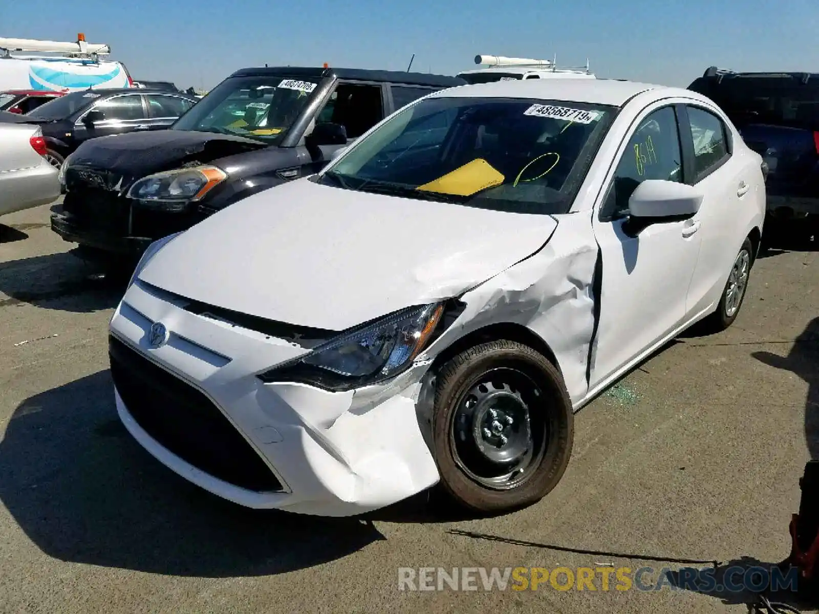 2 Photograph of a damaged car 3MYDLBYV6KY524171 TOYOTA YARIS 2019