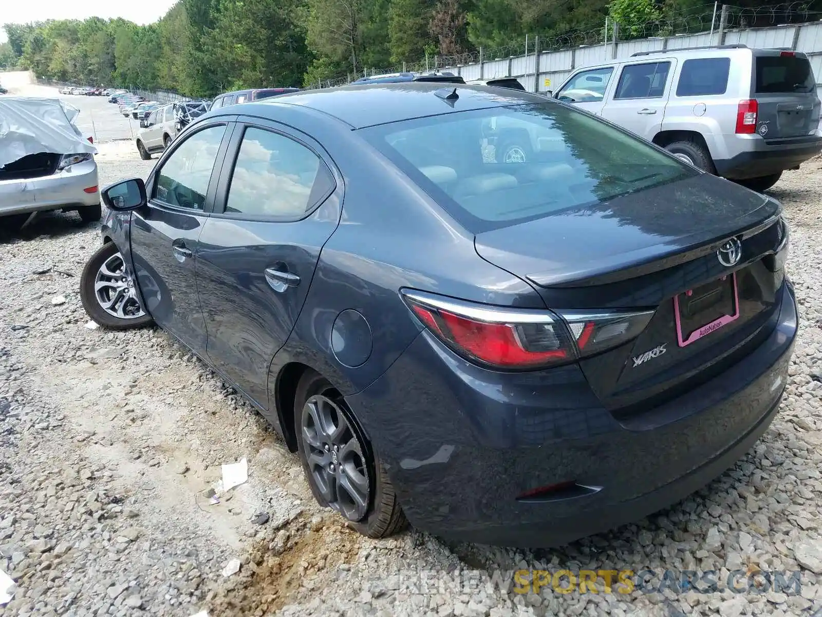 3 Photograph of a damaged car 3MYDLBYV6KY524378 TOYOTA YARIS 2019