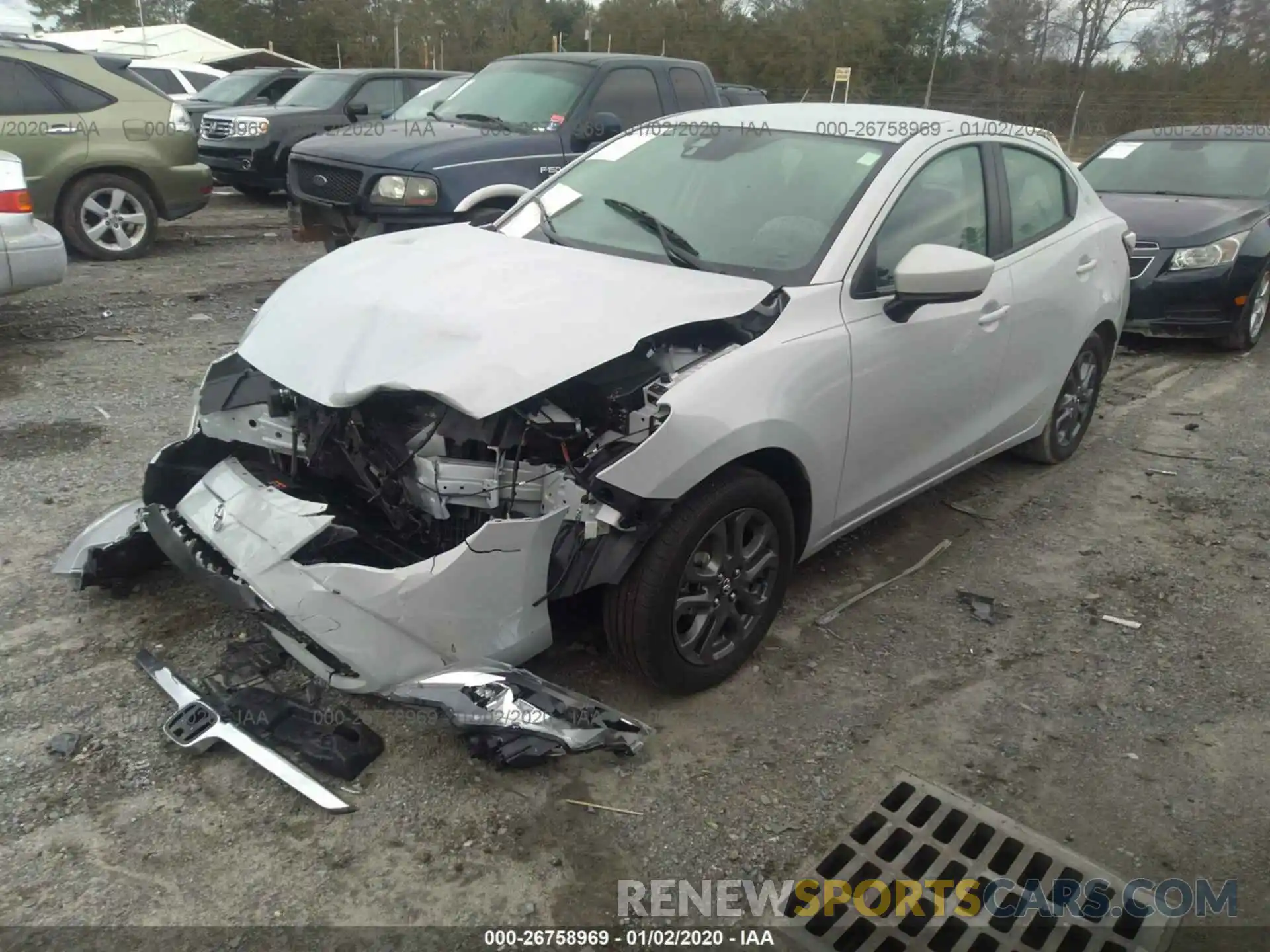 2 Photograph of a damaged car 3MYDLBYV6KY525272 TOYOTA YARIS 2019