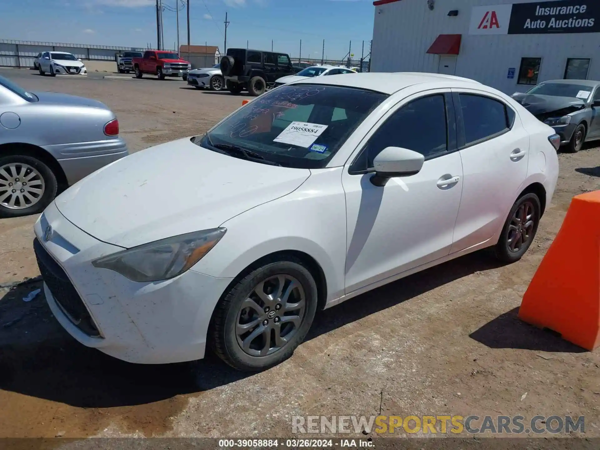 2 Photograph of a damaged car 3MYDLBYV6KY525420 TOYOTA YARIS 2019